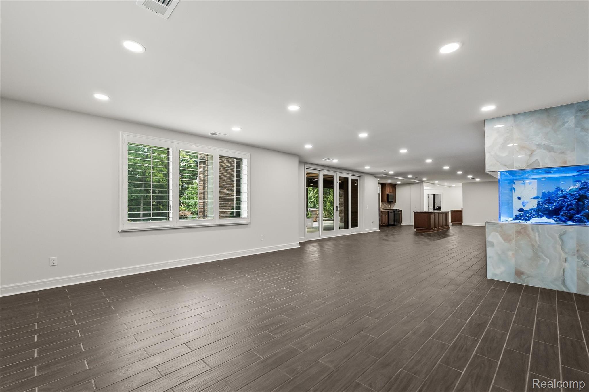 2475 Creekside Court