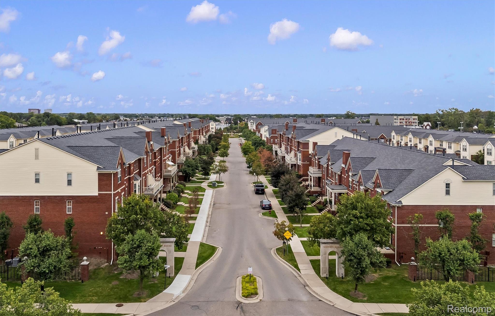 3276 Newbury Place Unit: 5