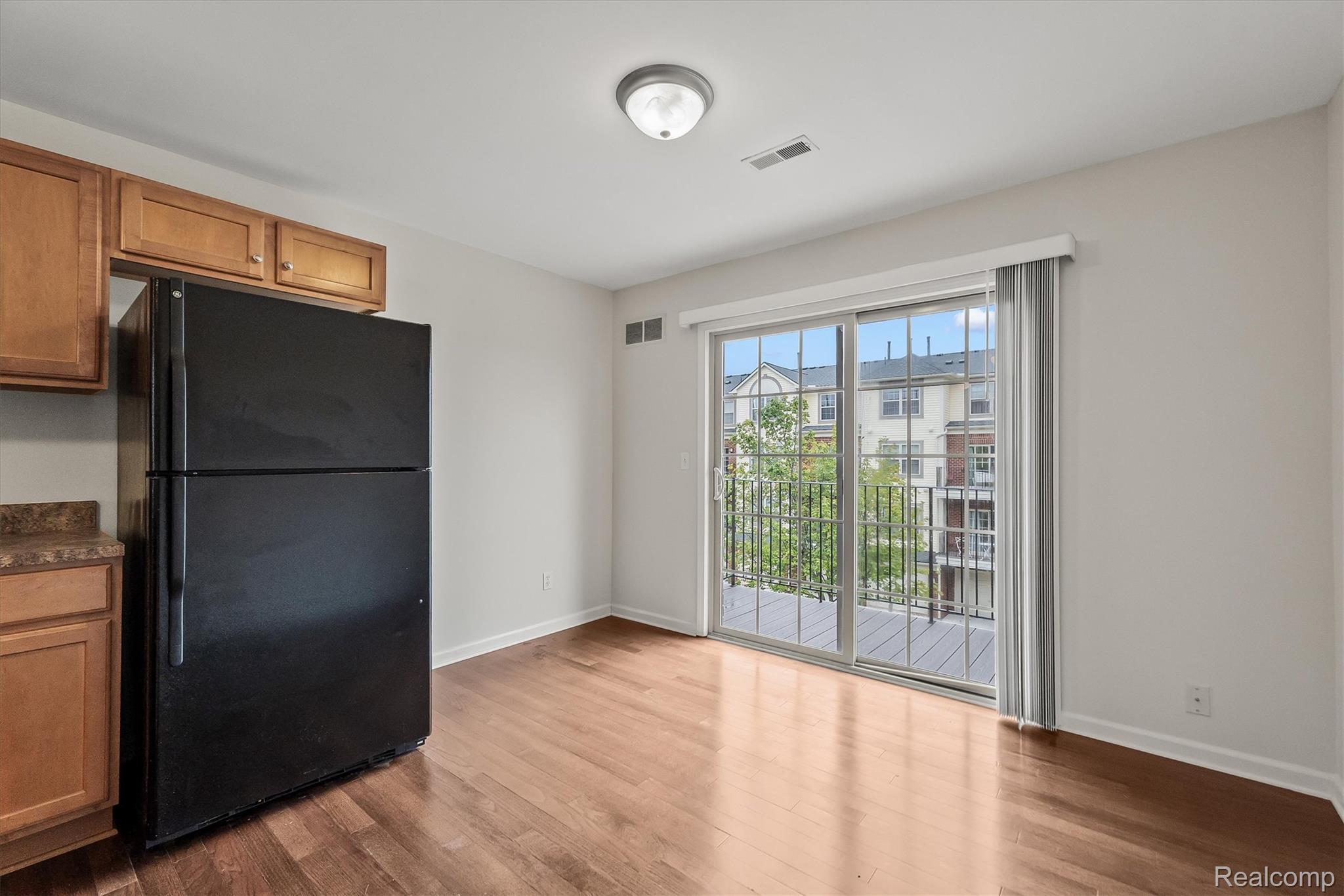 3276 Newbury Place Unit: 5