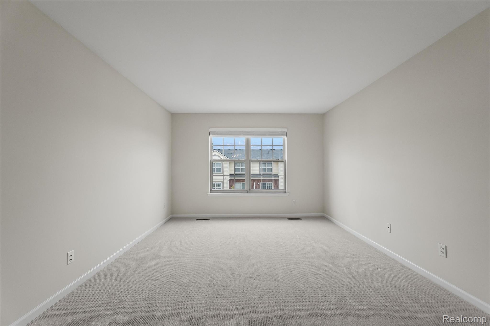 3276 Newbury Place Unit: 5