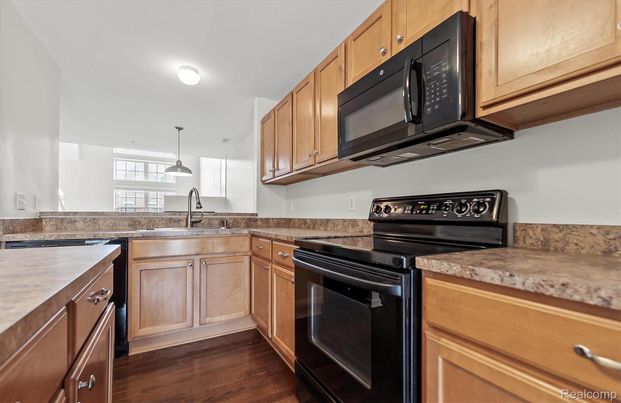 3276 Newbury Place Unit: 5