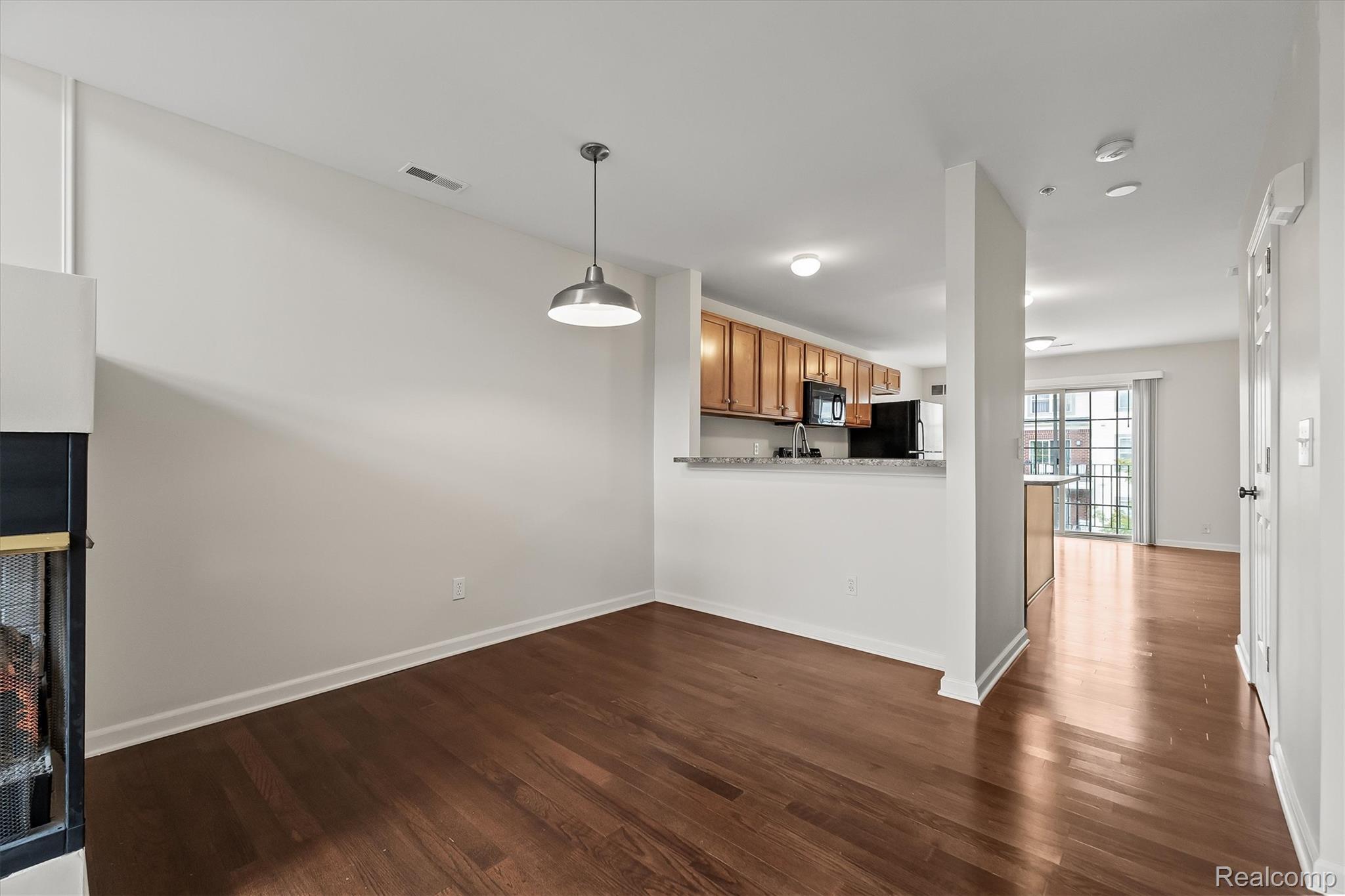 3276 Newbury Place Unit: 5