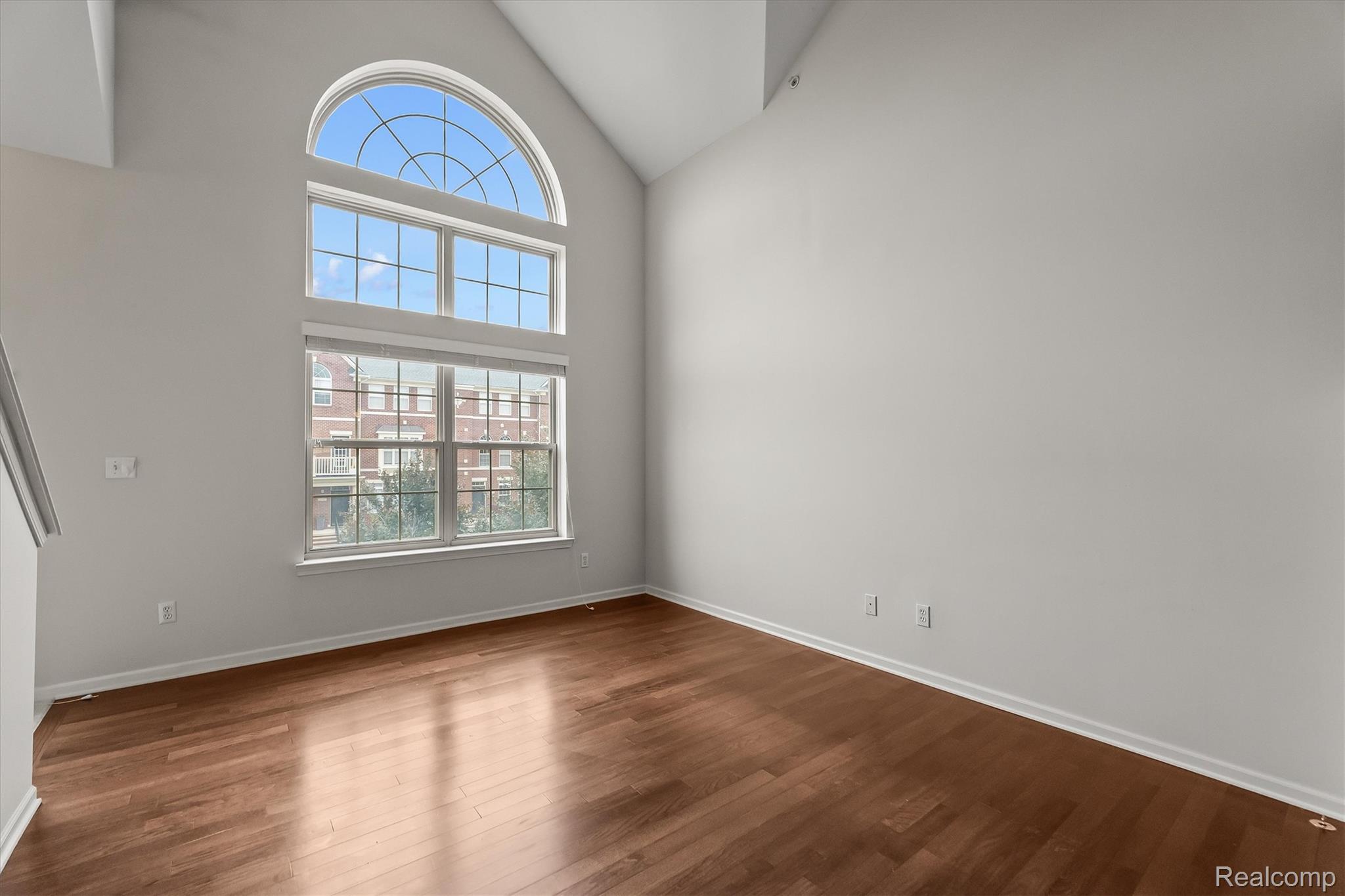 3276 Newbury Place Unit: 5