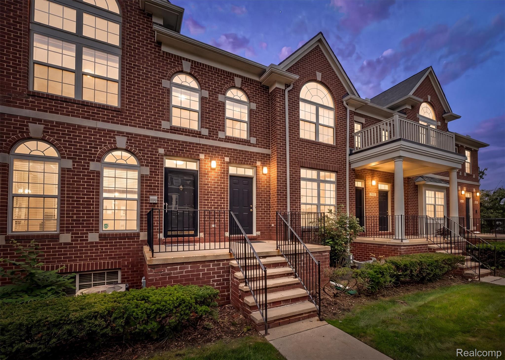 3276 Newbury Place Unit: 5