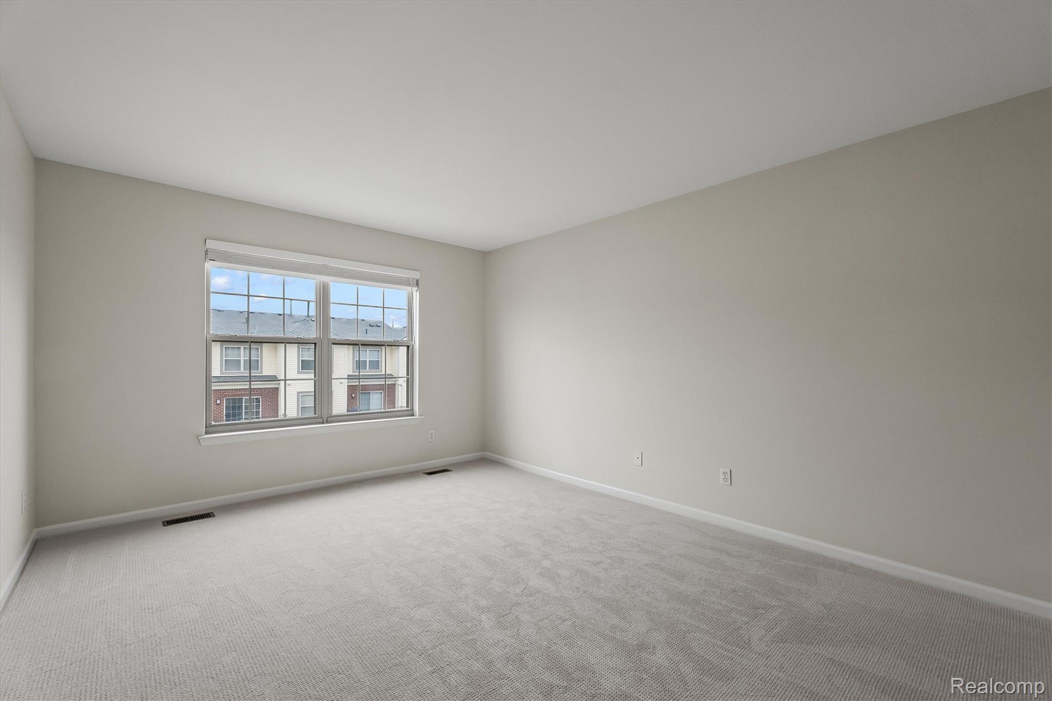 3276 Newbury Place Unit: 5
