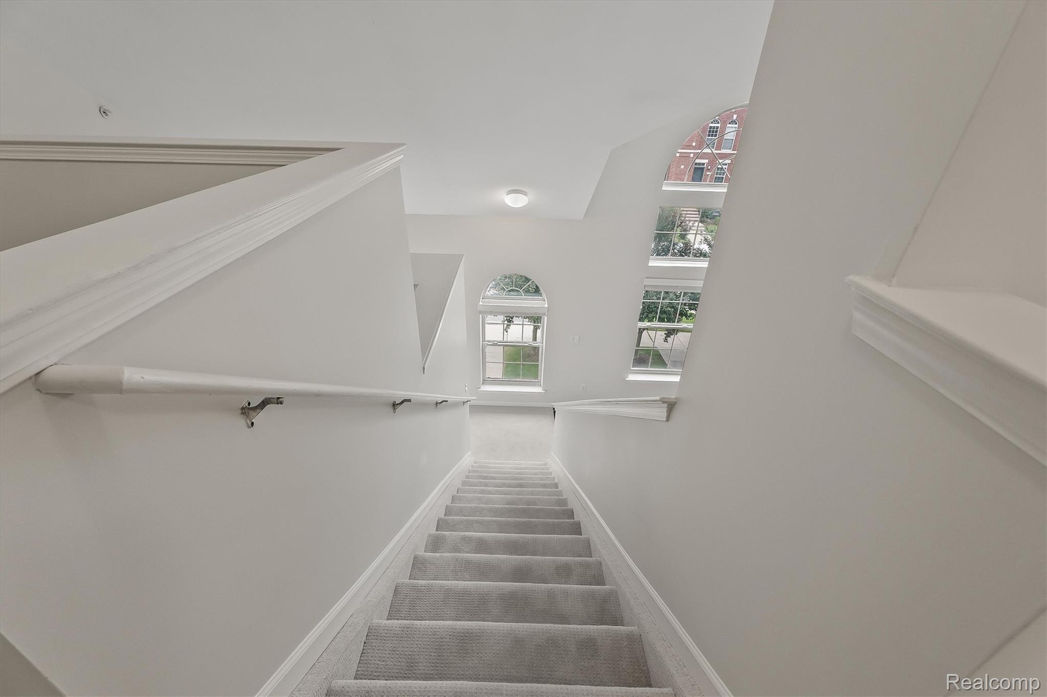 3276 Newbury Place Unit: 5