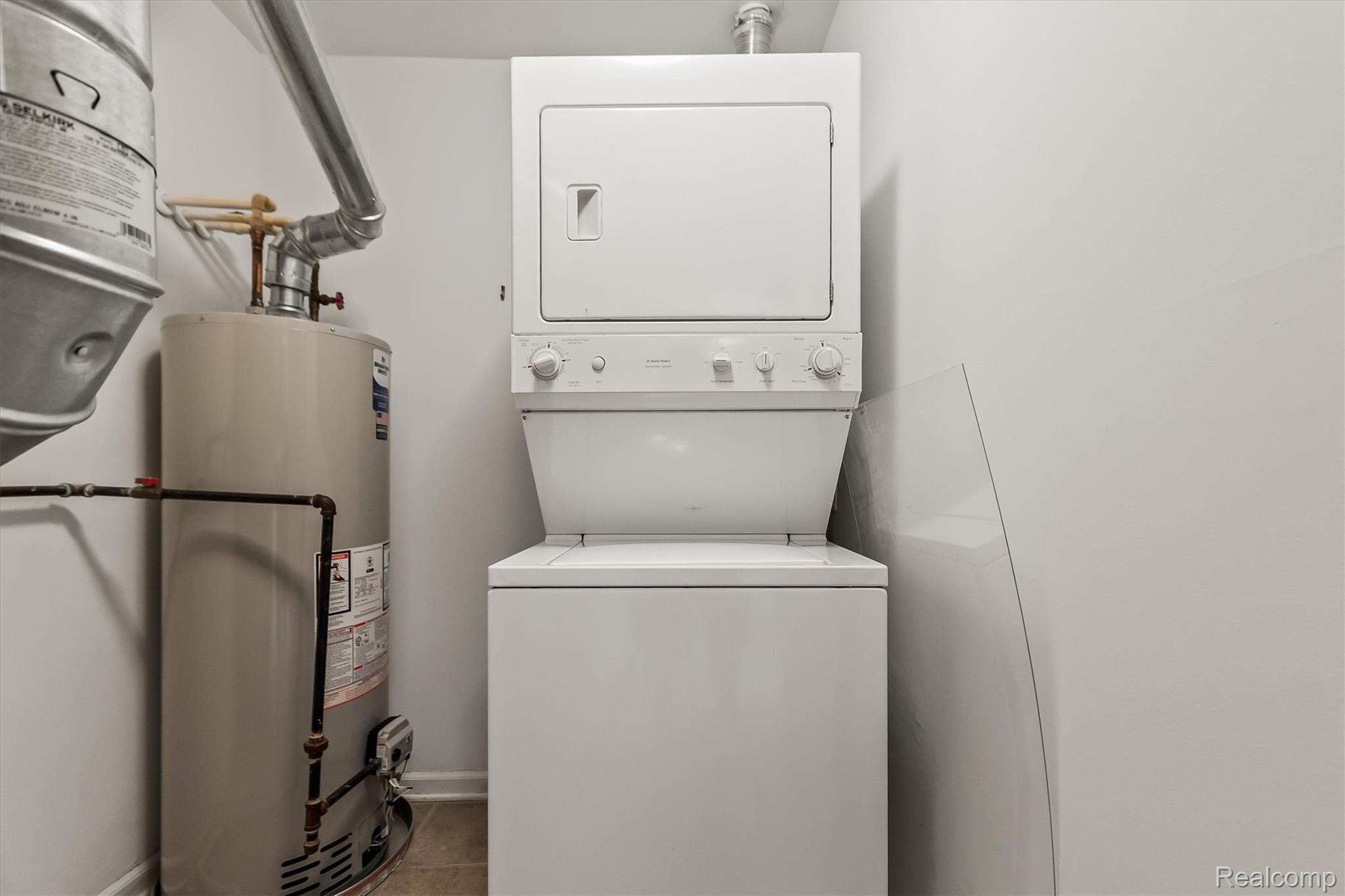 3276 Newbury Place Unit: 5