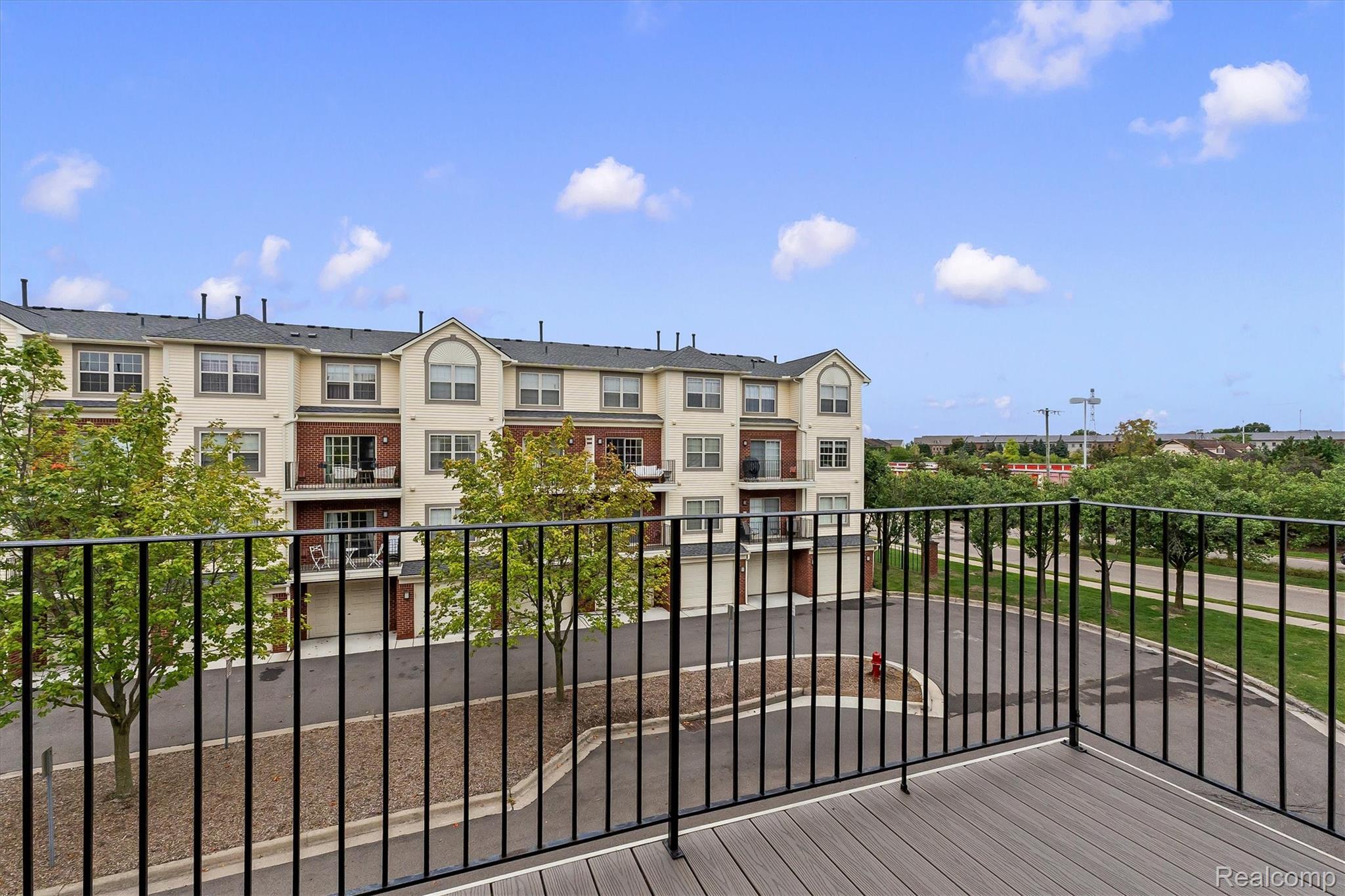 3276 Newbury Place Unit: 5
