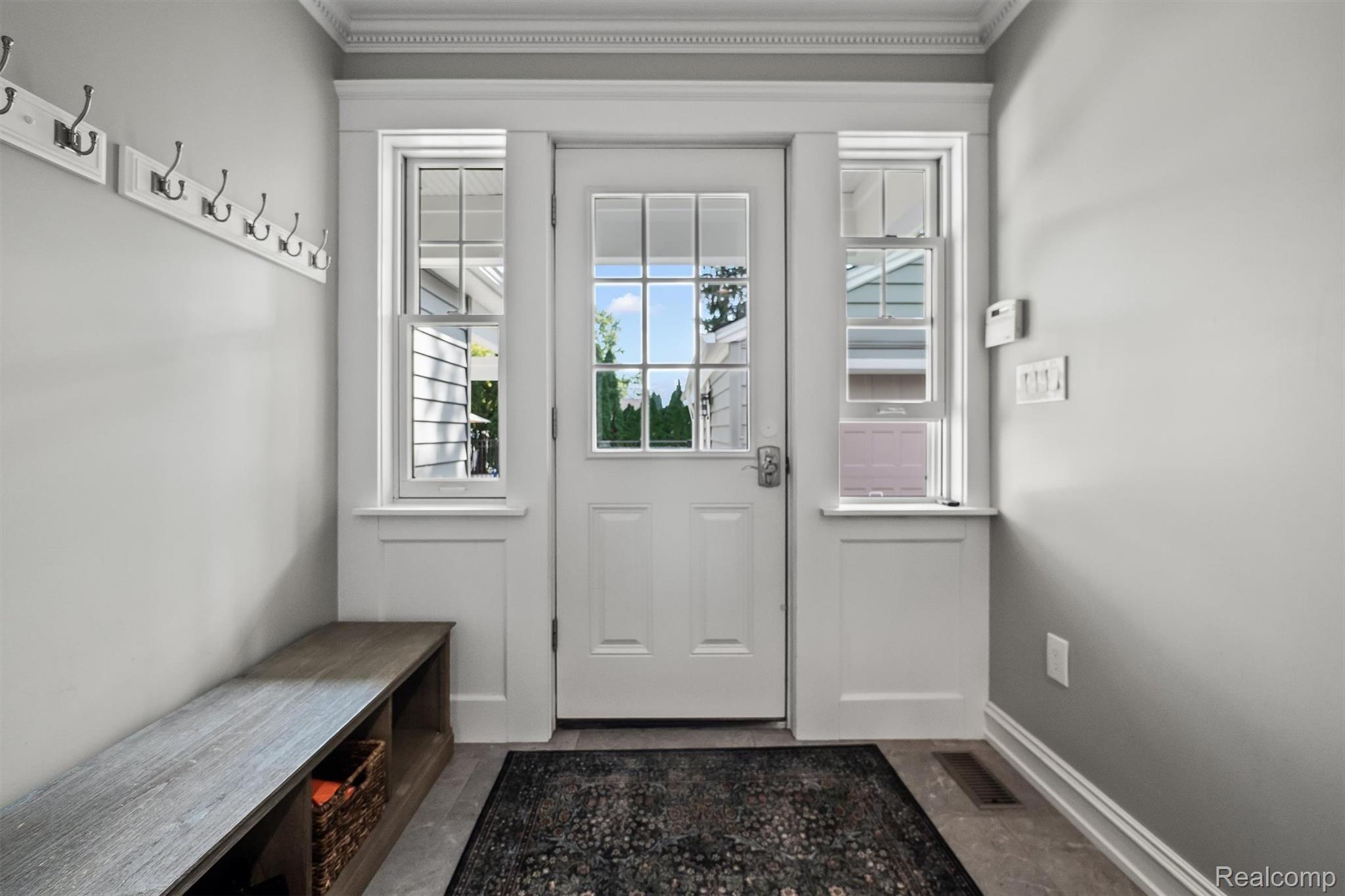 203 Aqua Court