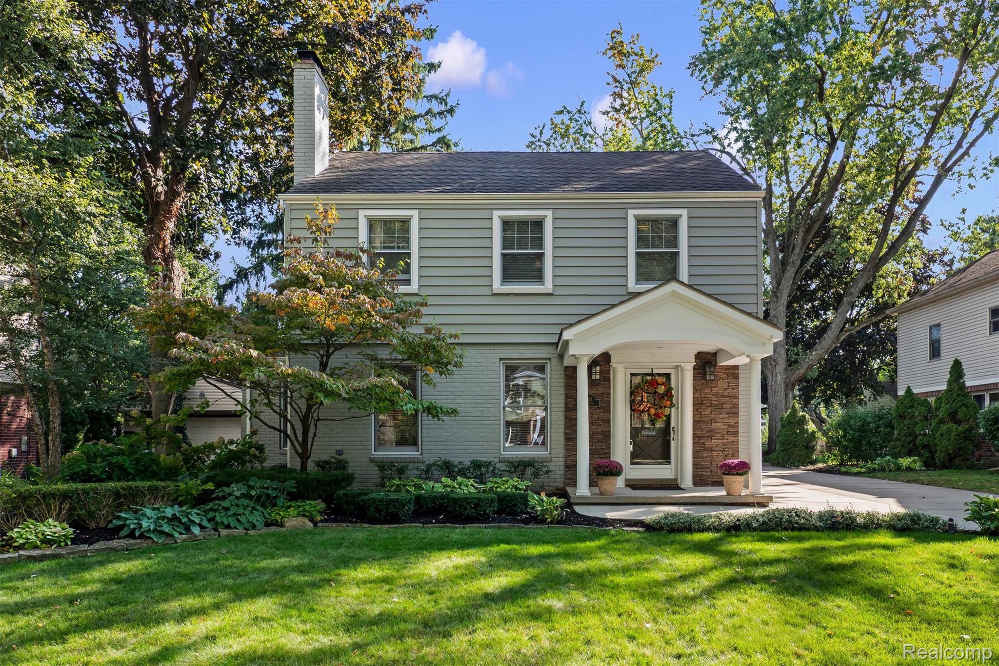 203 Aqua Court