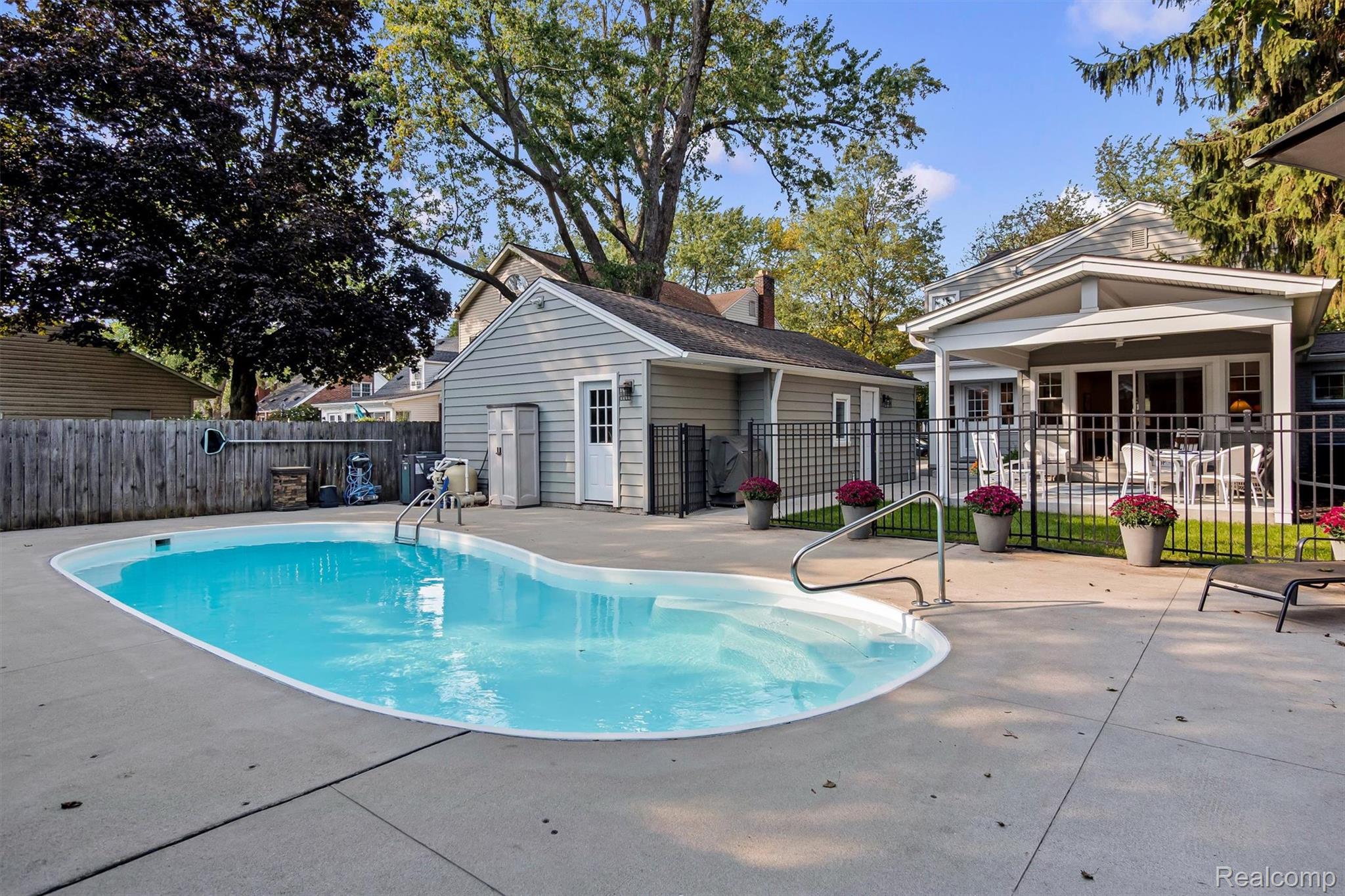 203 Aqua Court