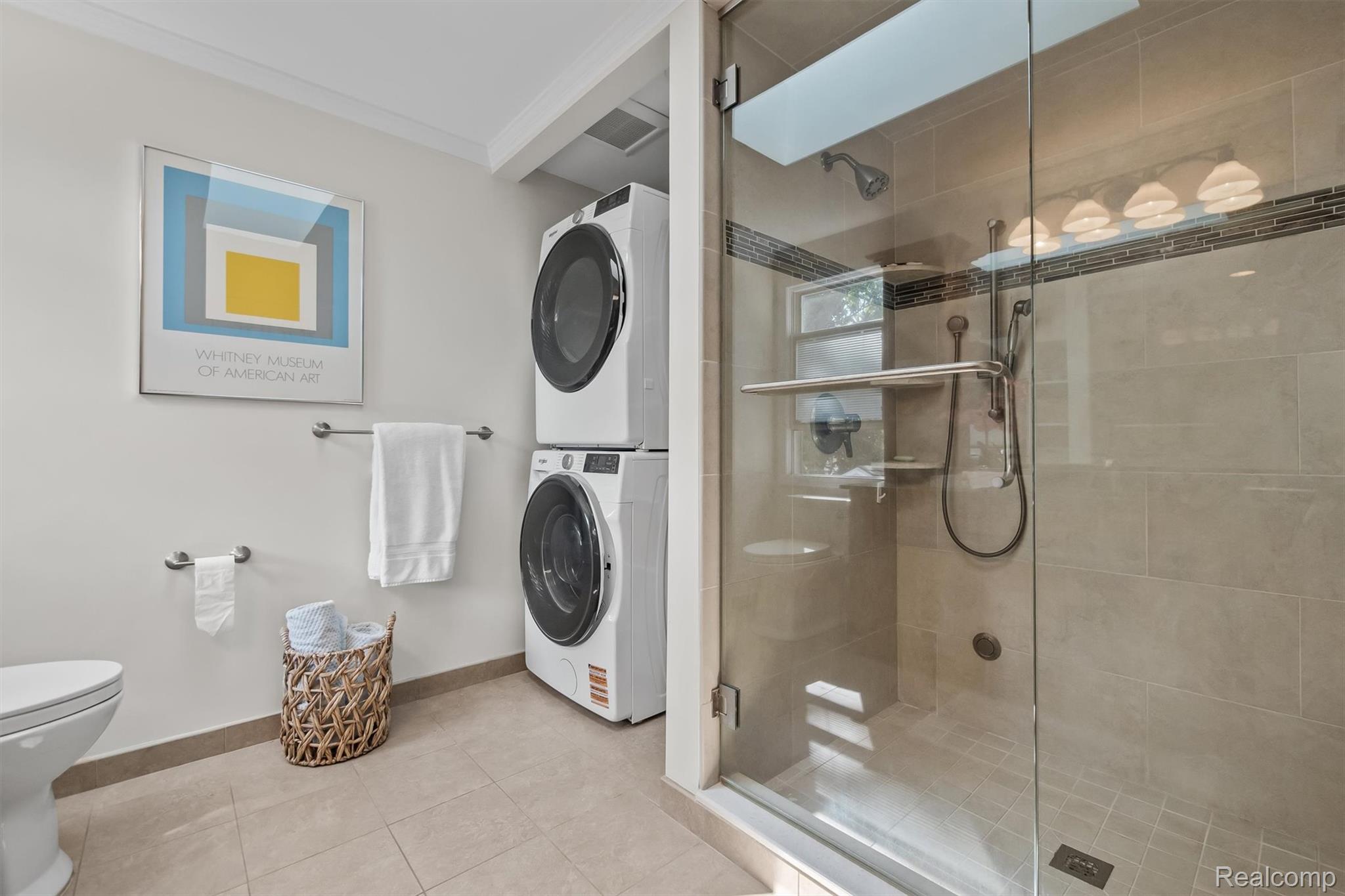 203 Aqua Court