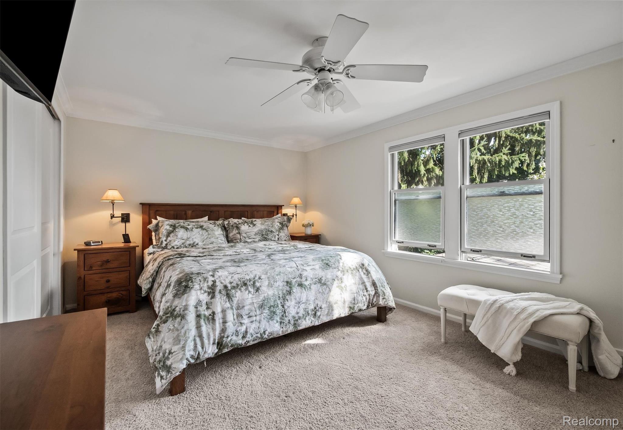 203 Aqua Court