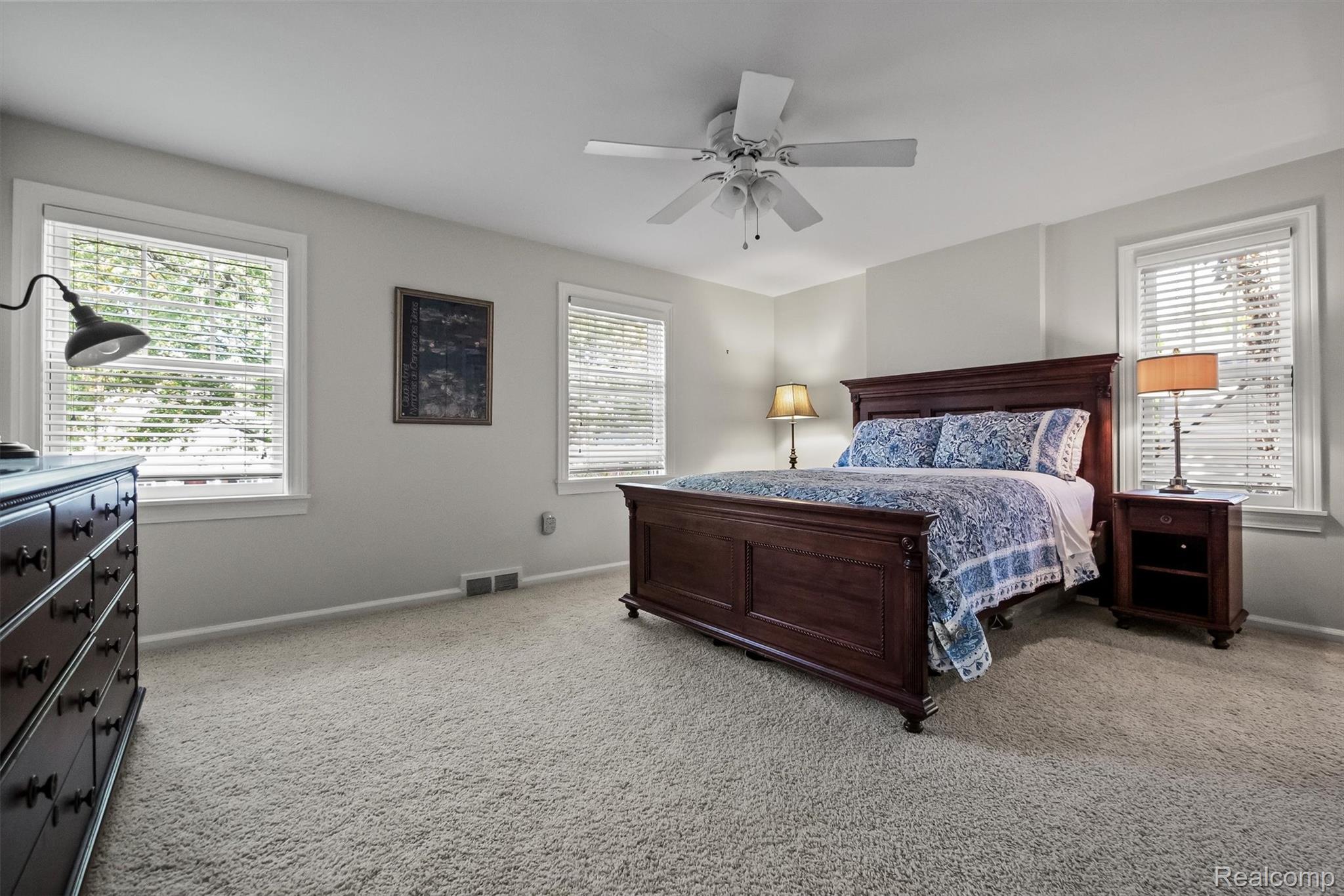 203 Aqua Court