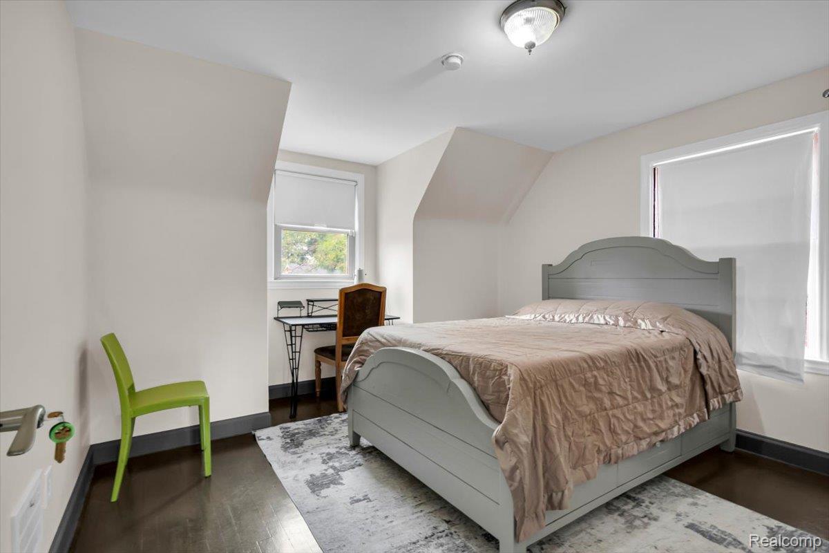 476 Touraine Road