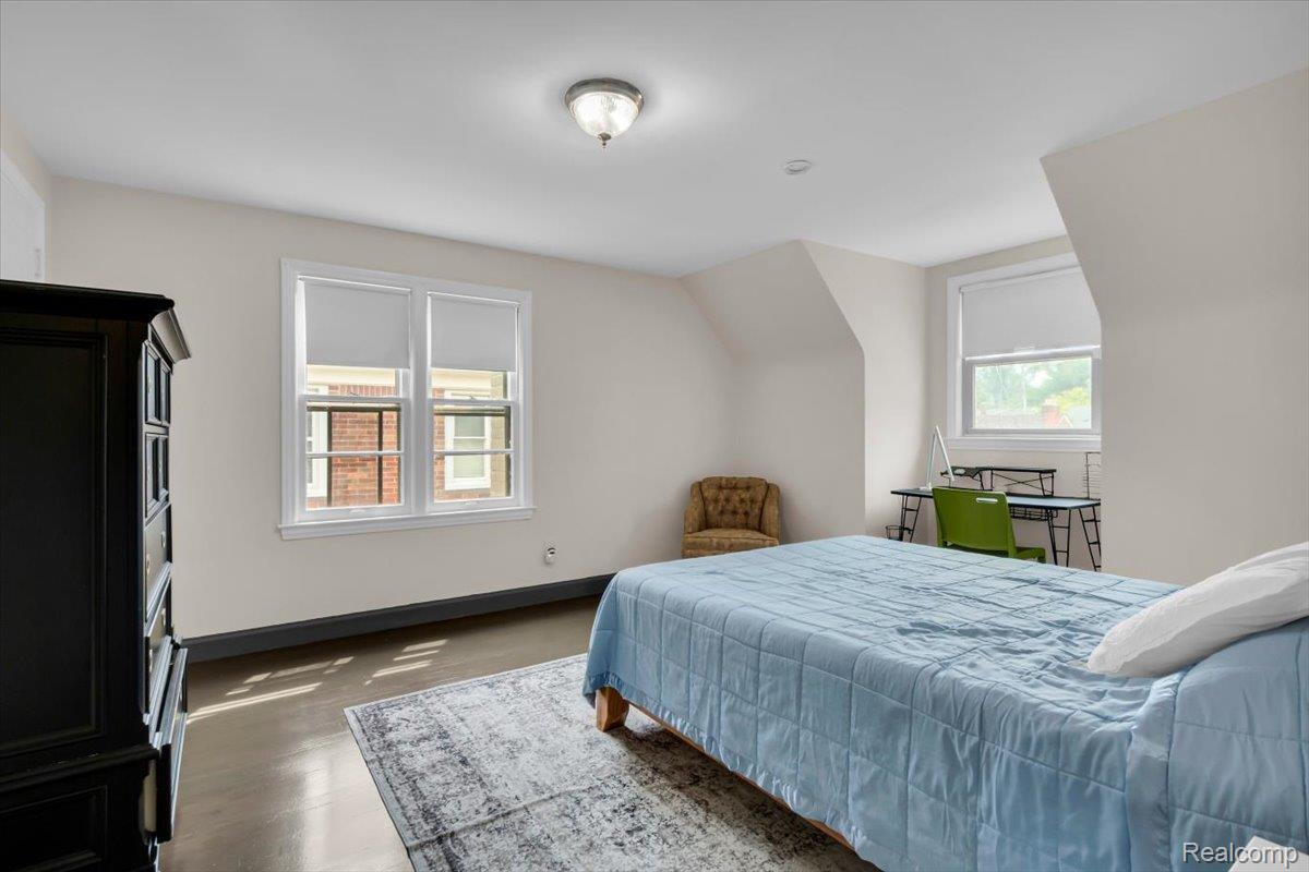 476 Touraine Road