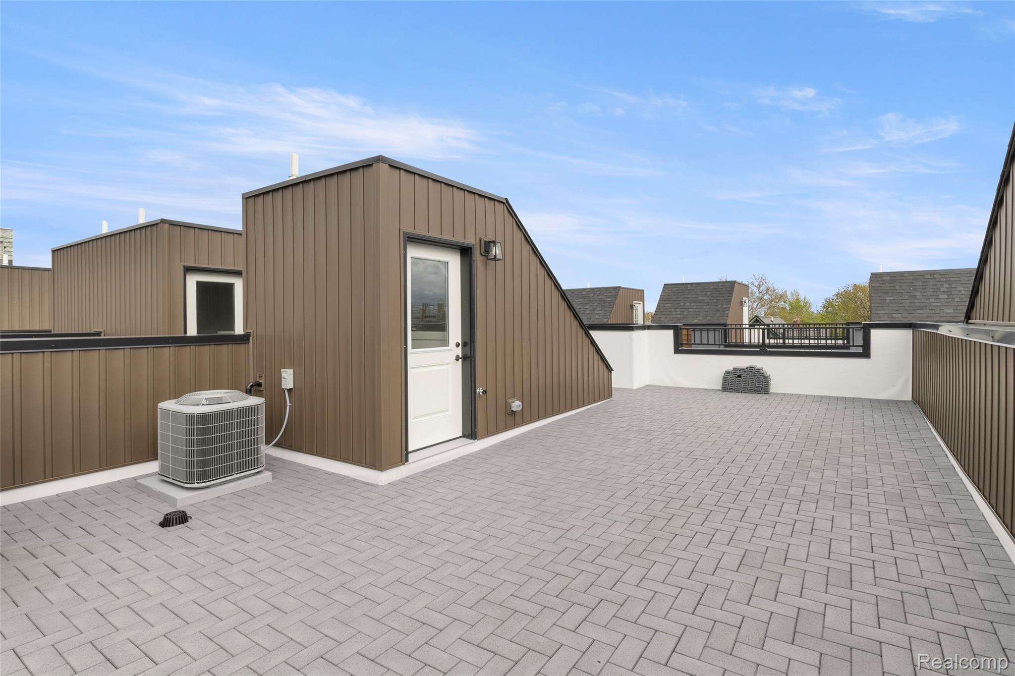 2037 11th Street Unit: 10