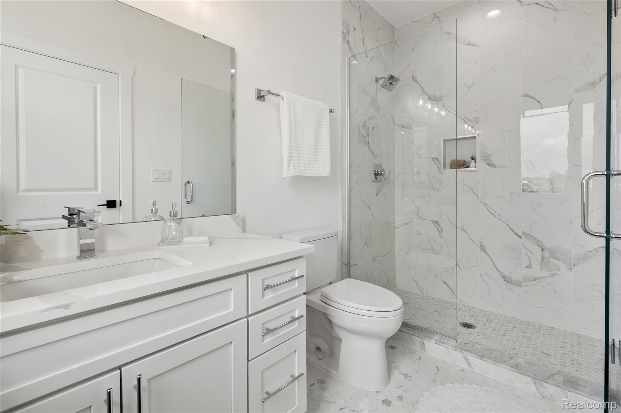 2037 11th Street Unit: 10