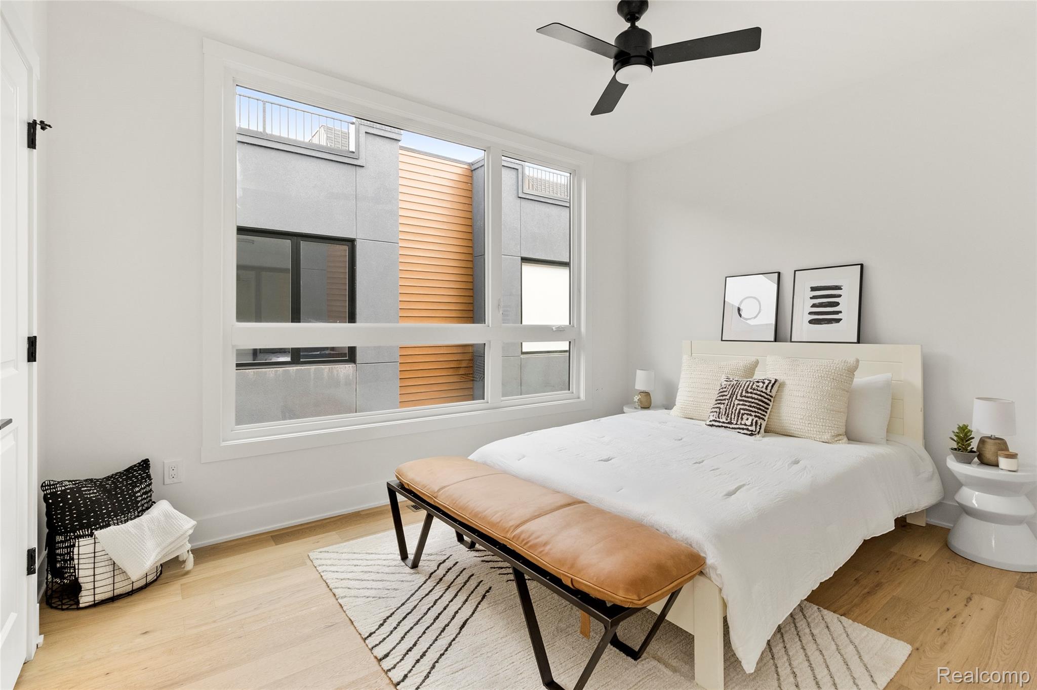 2037 11th Street Unit: 10