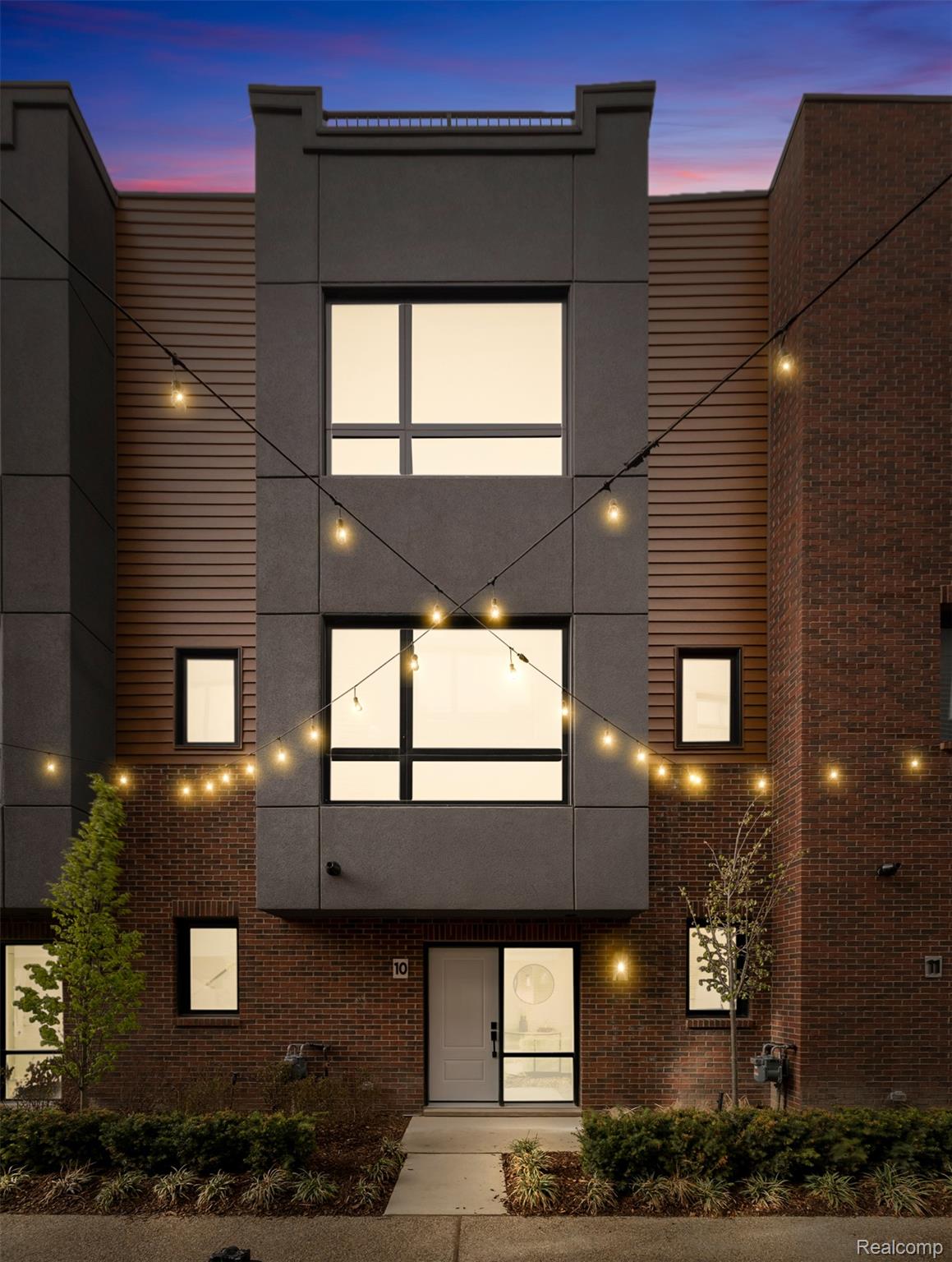 2037 11th Street Unit: 10