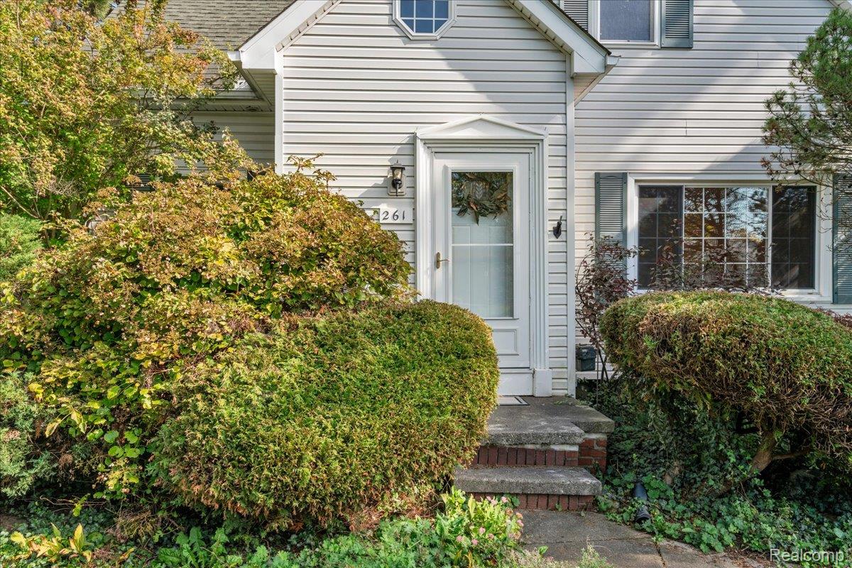 261 Preston Avenue