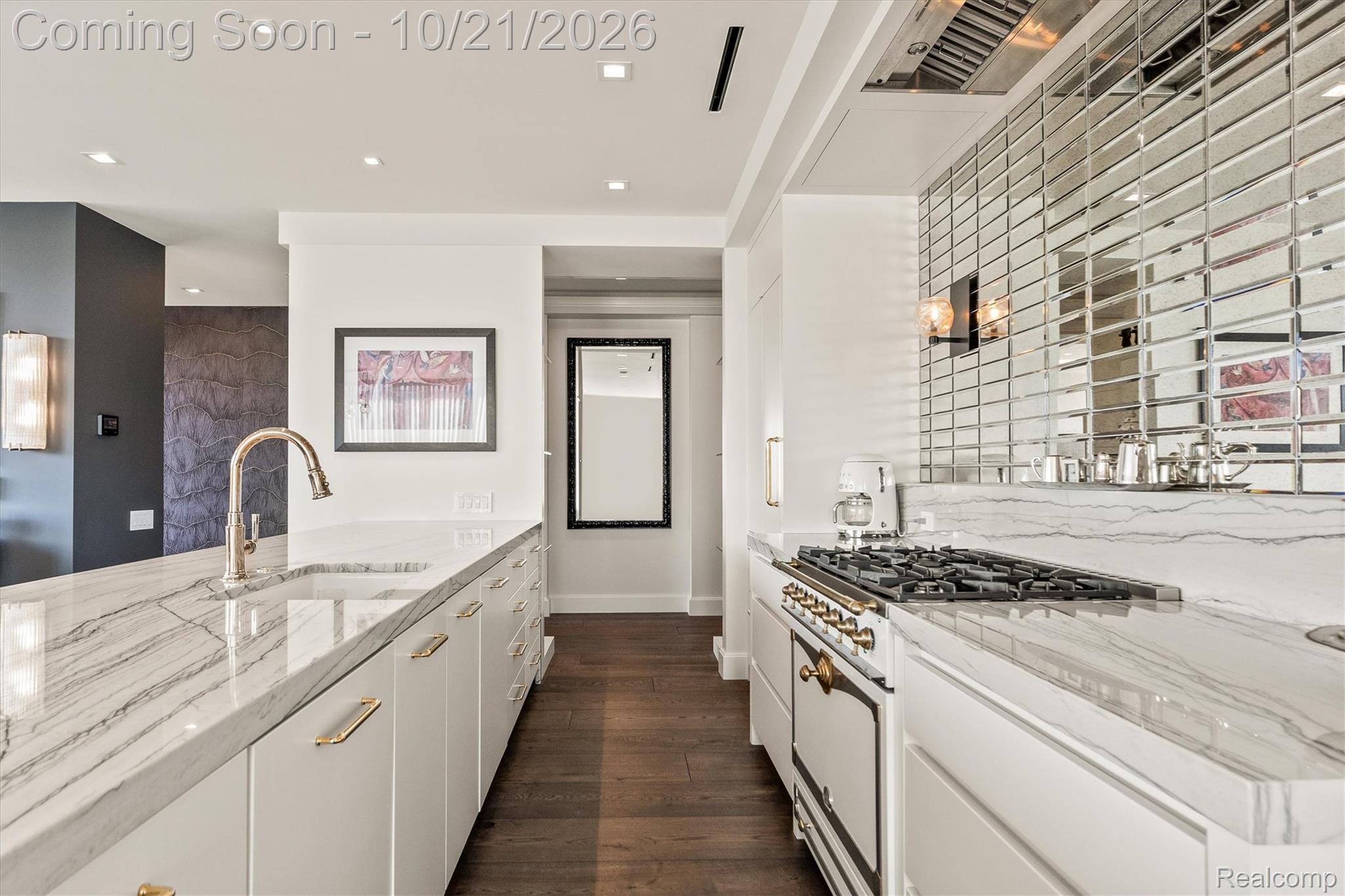 369 N Old Woodward Avenue Unit: 406