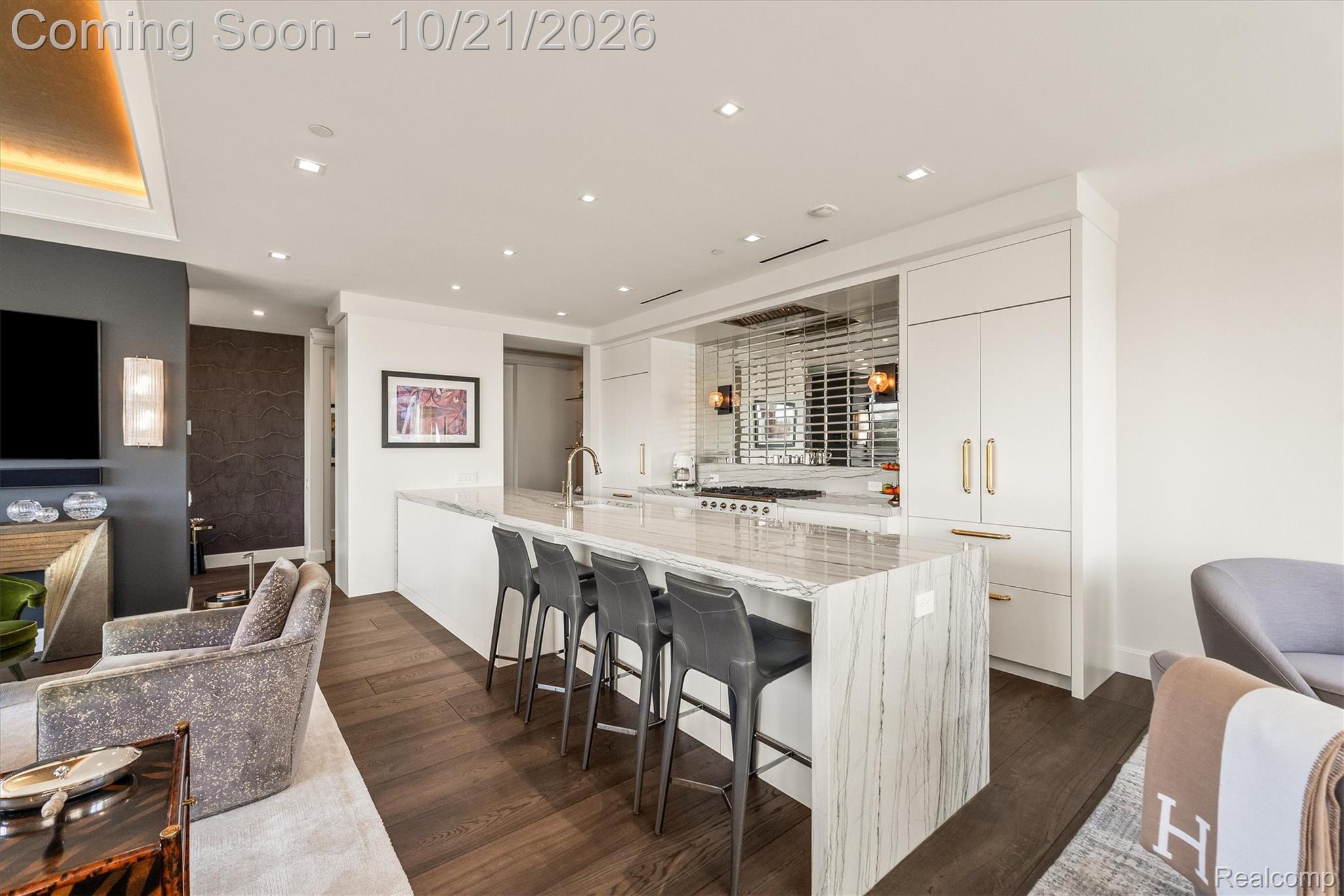 369 N Old Woodward Avenue Unit: 406