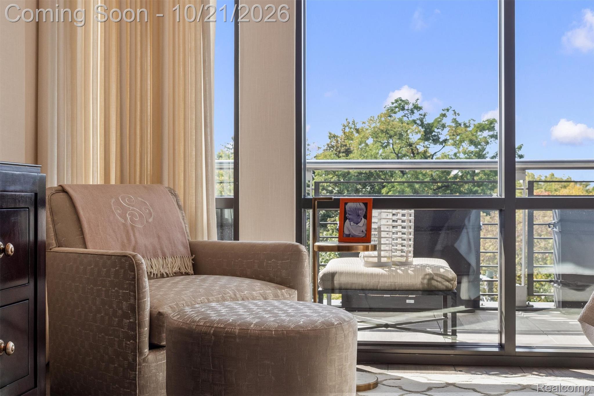 369 N Old Woodward Avenue Unit: 406