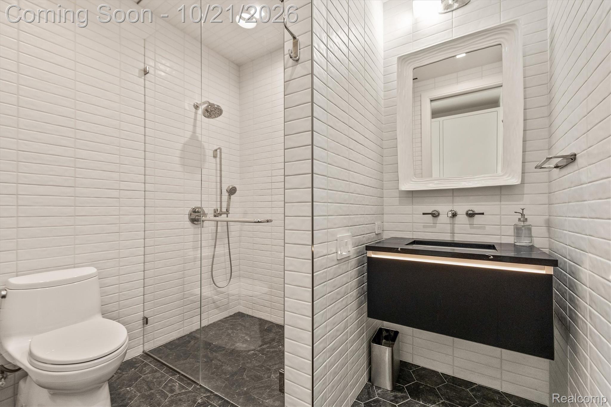 369 N Old Woodward Avenue Unit: 406