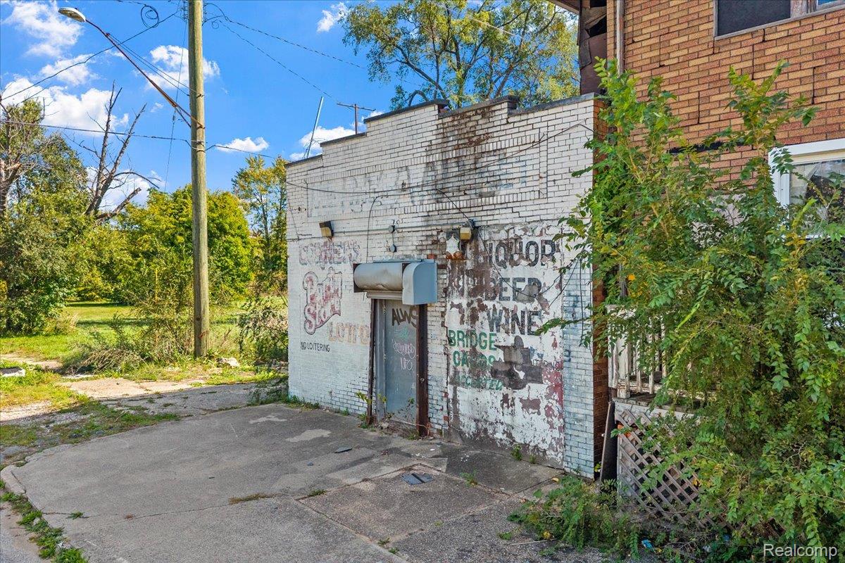 7810 Goethe ST