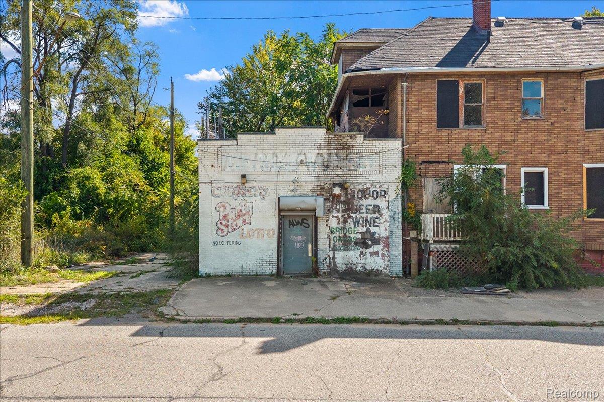 7810 Goethe ST