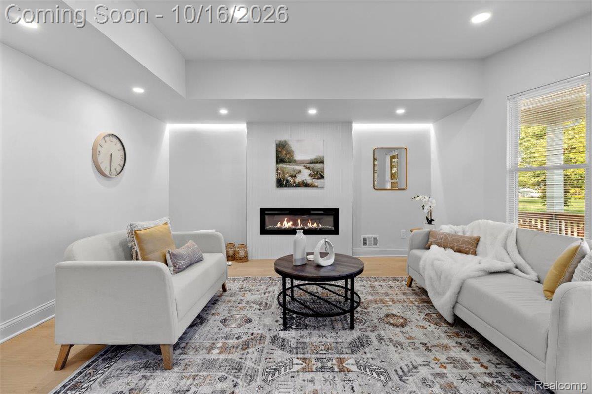 3061 Parker ST