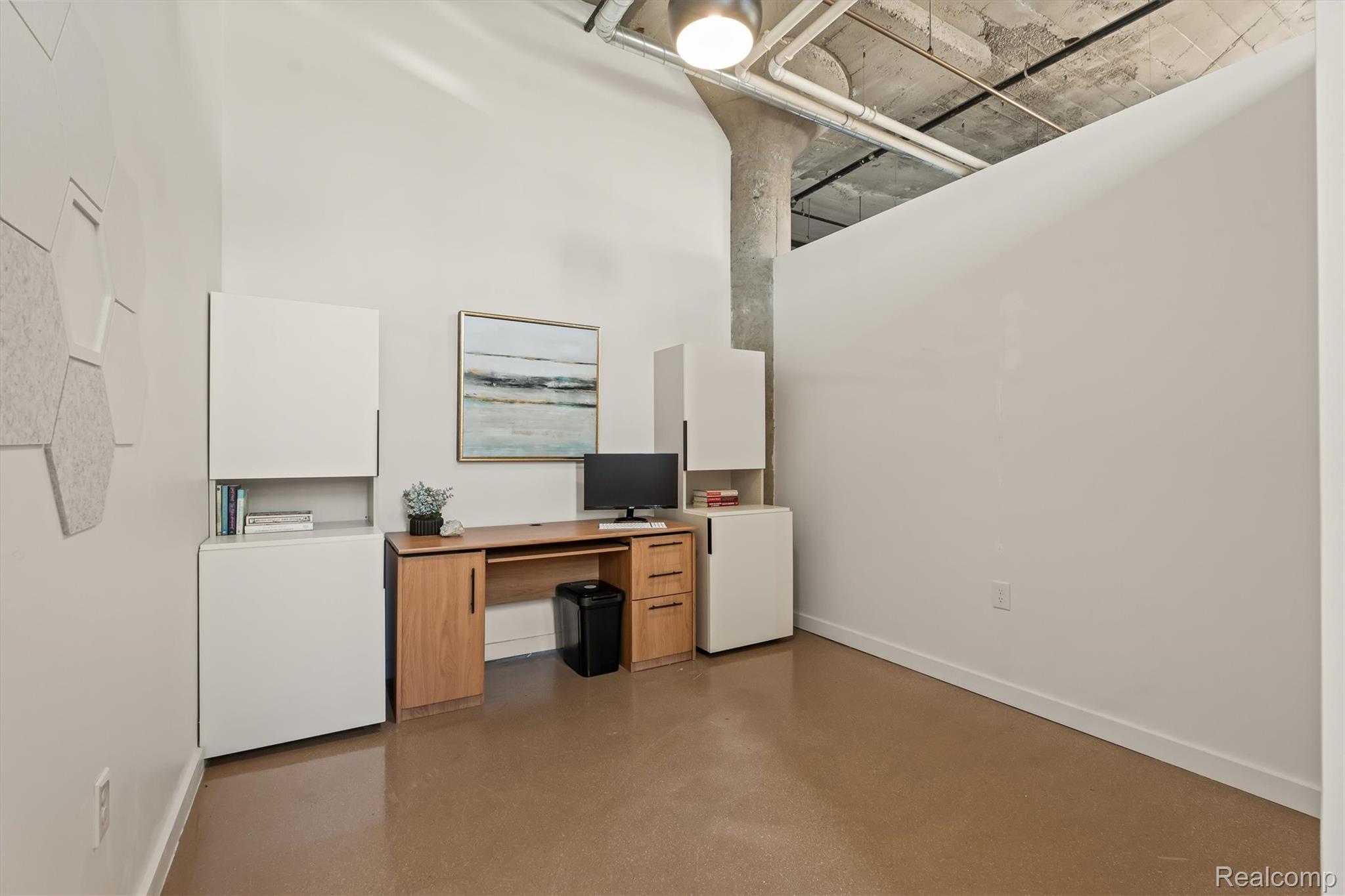 55 W Canfield ST # 104