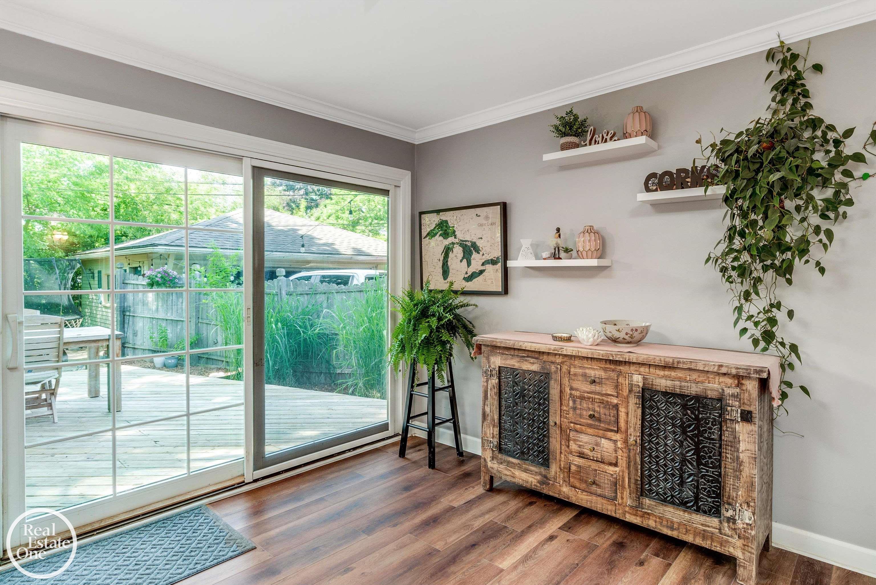 1088 TORREY ROAD