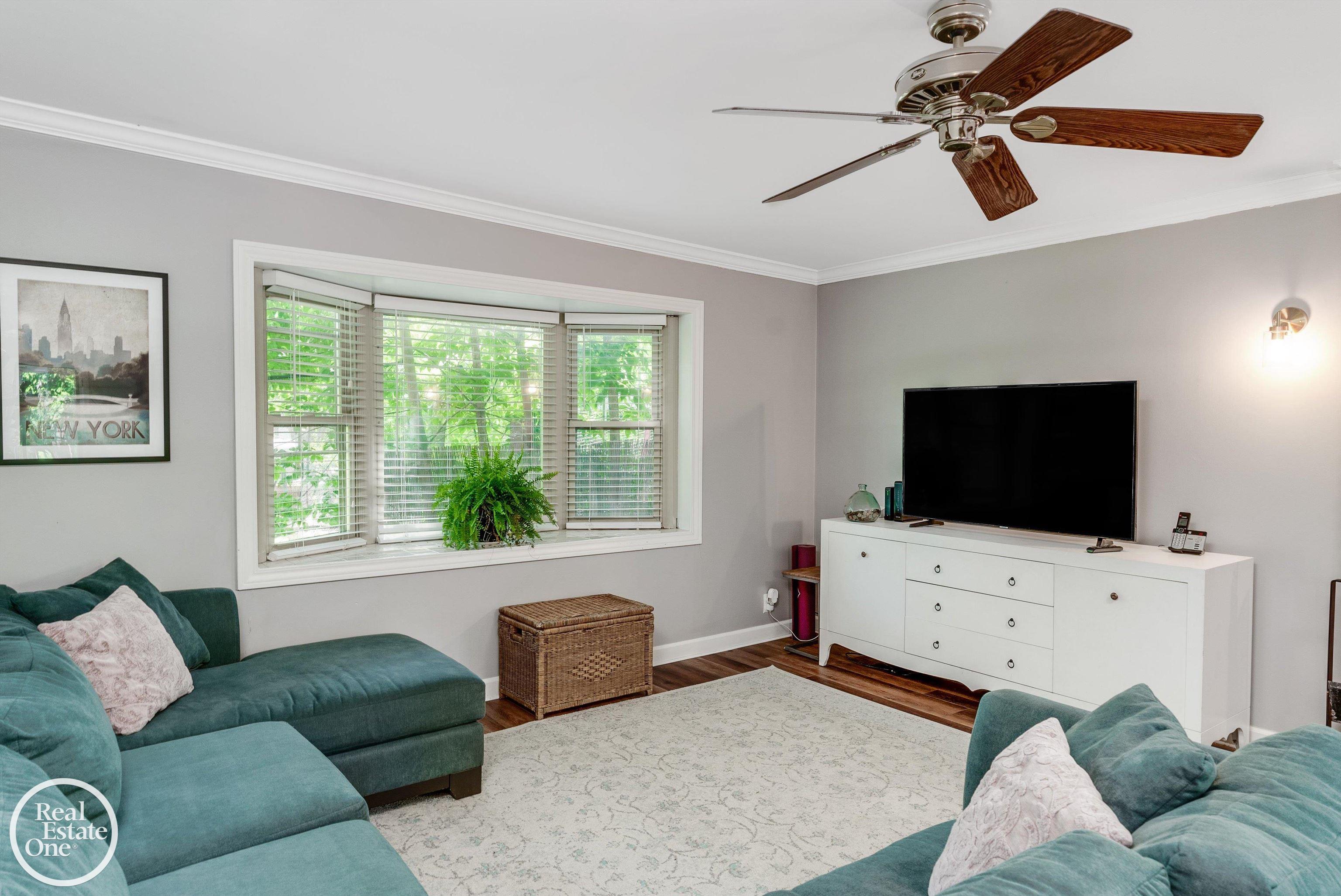 1088 TORREY ROAD