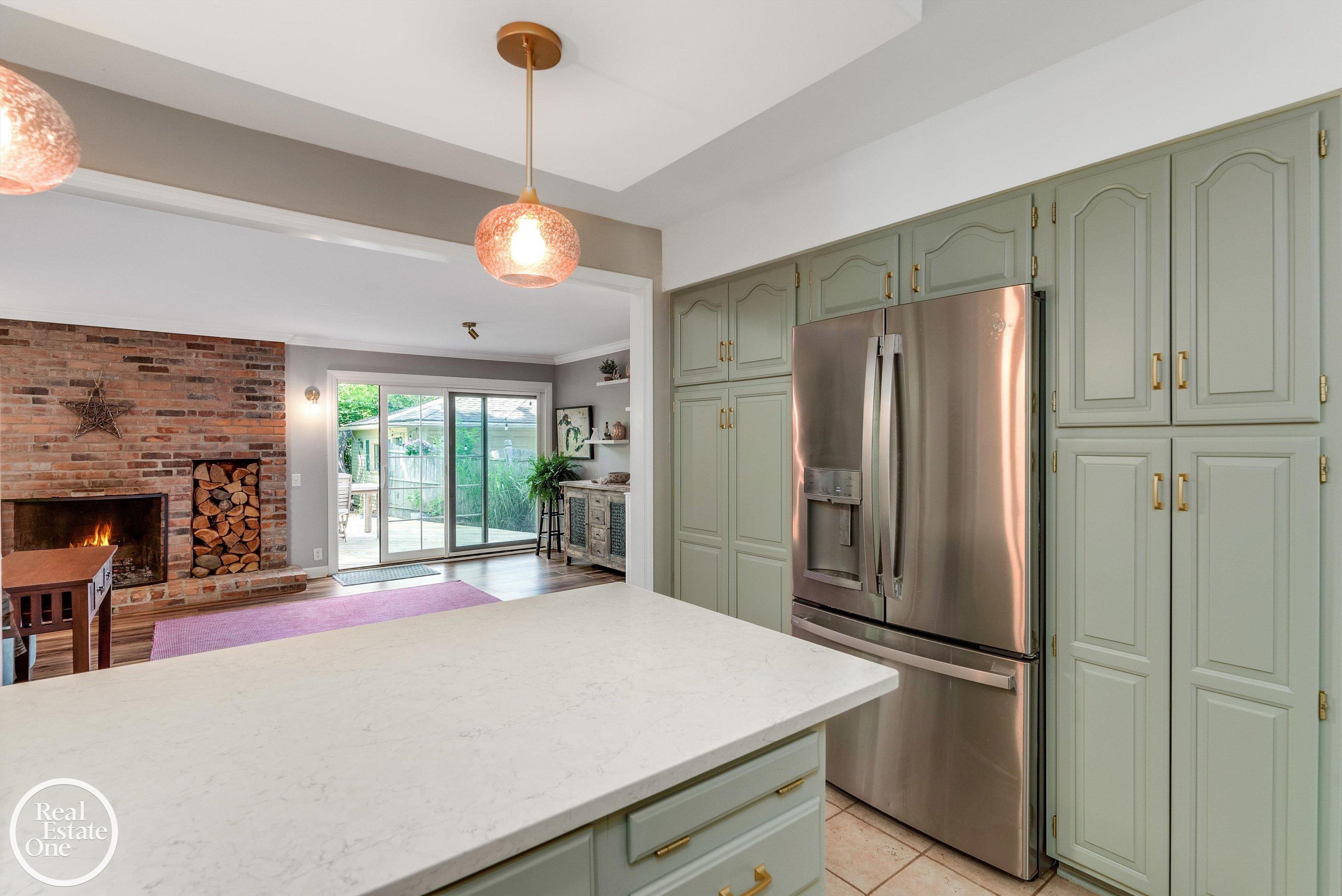 1088 TORREY ROAD