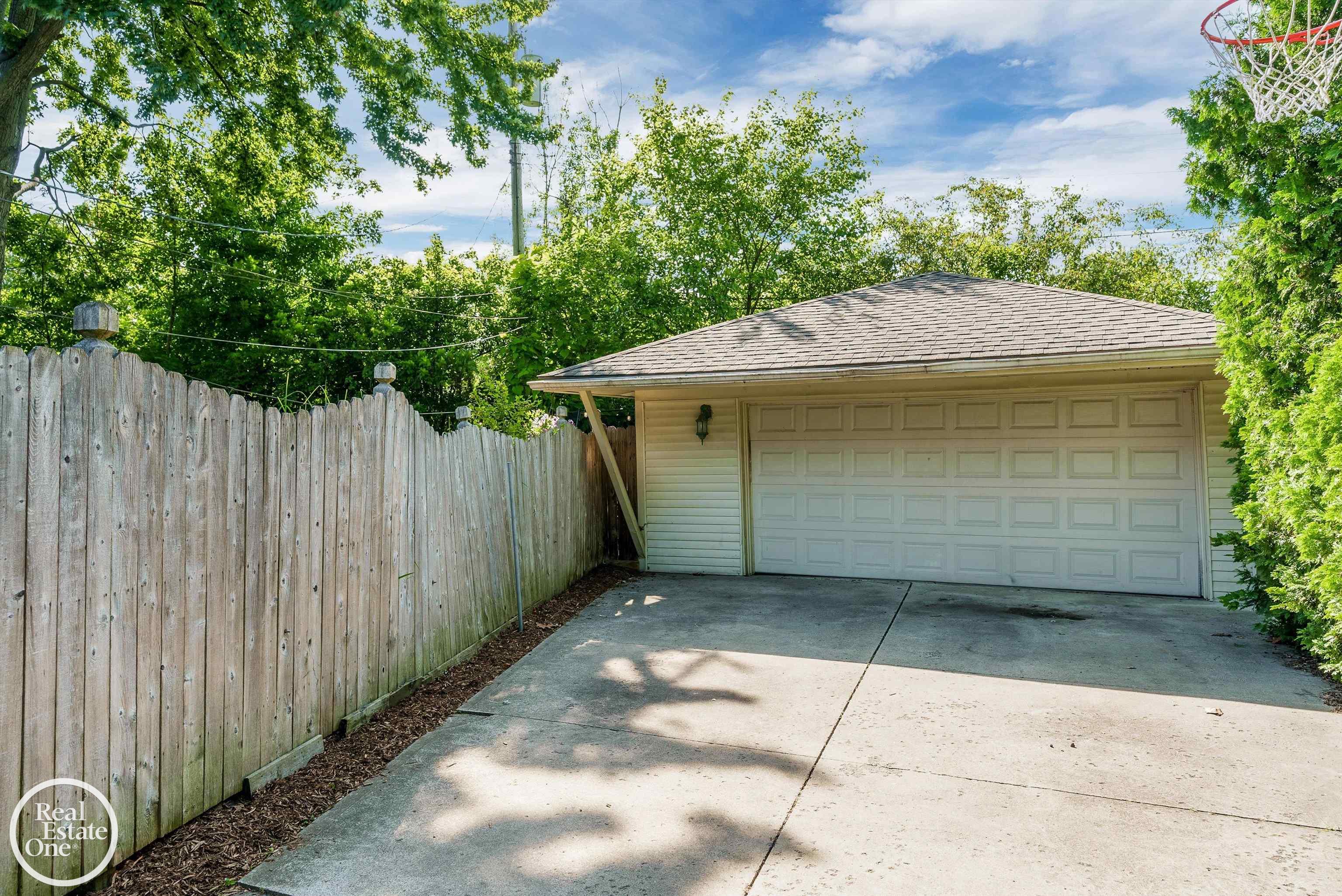 1088 TORREY ROAD