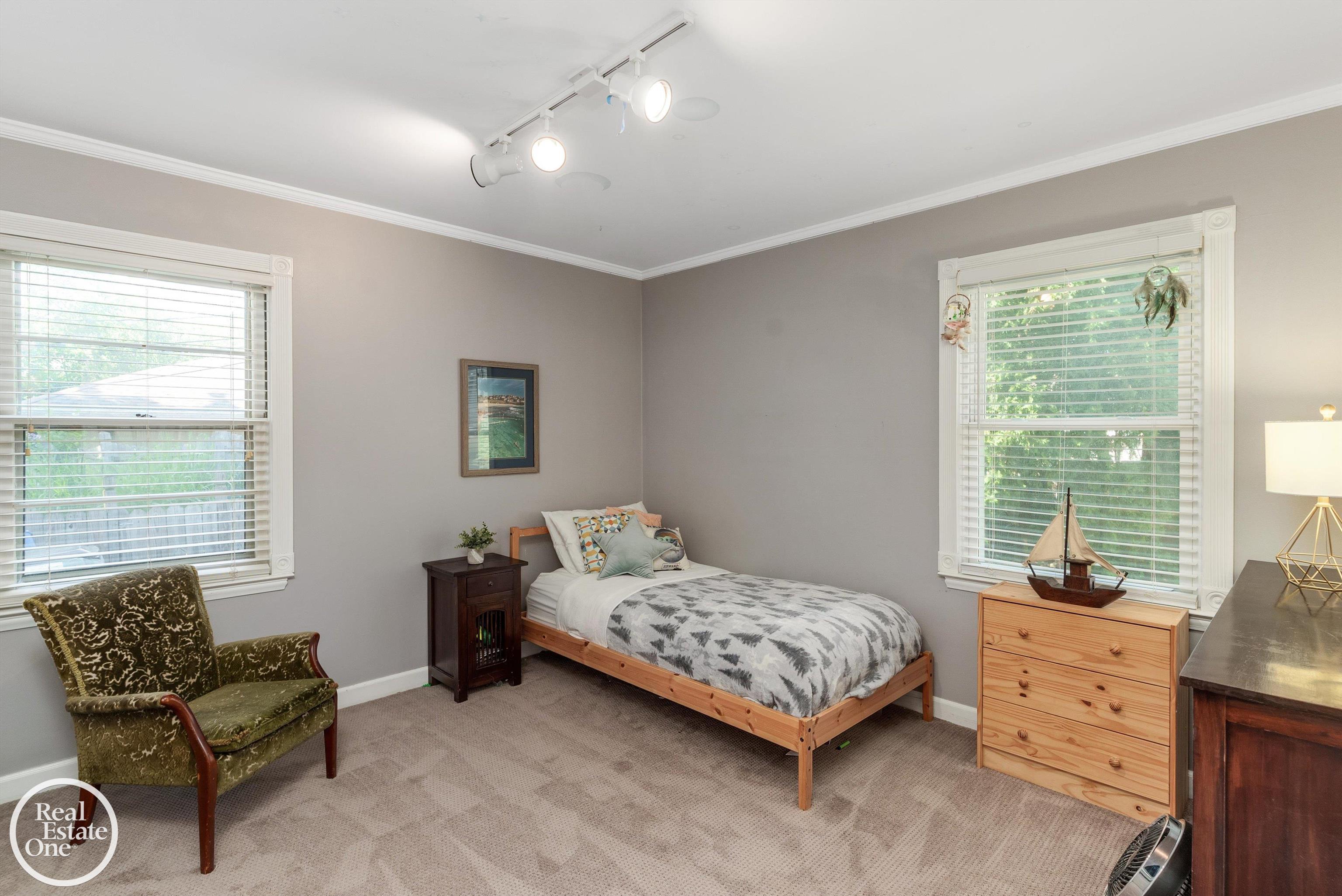 1088 TORREY ROAD