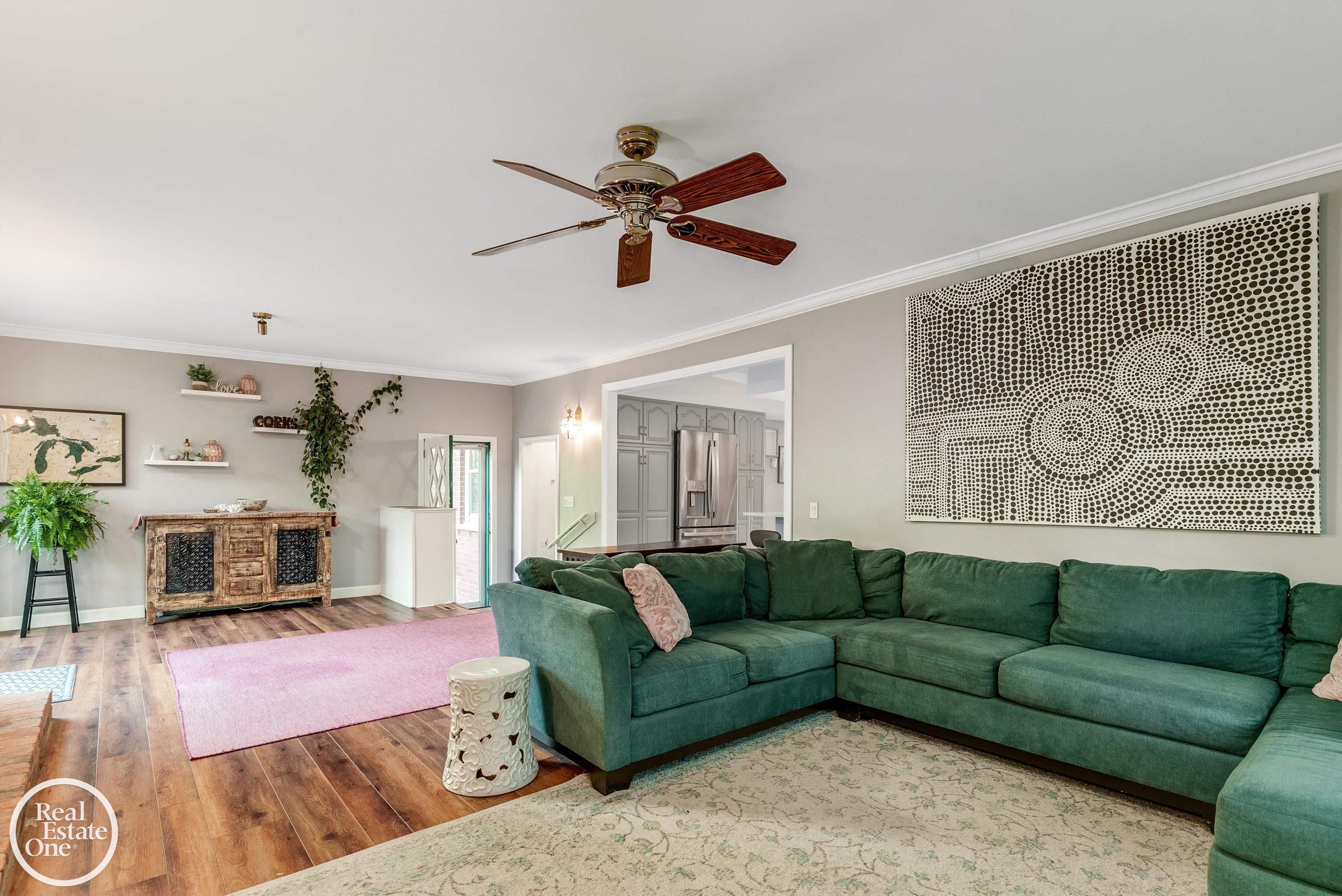 1088 TORREY ROAD