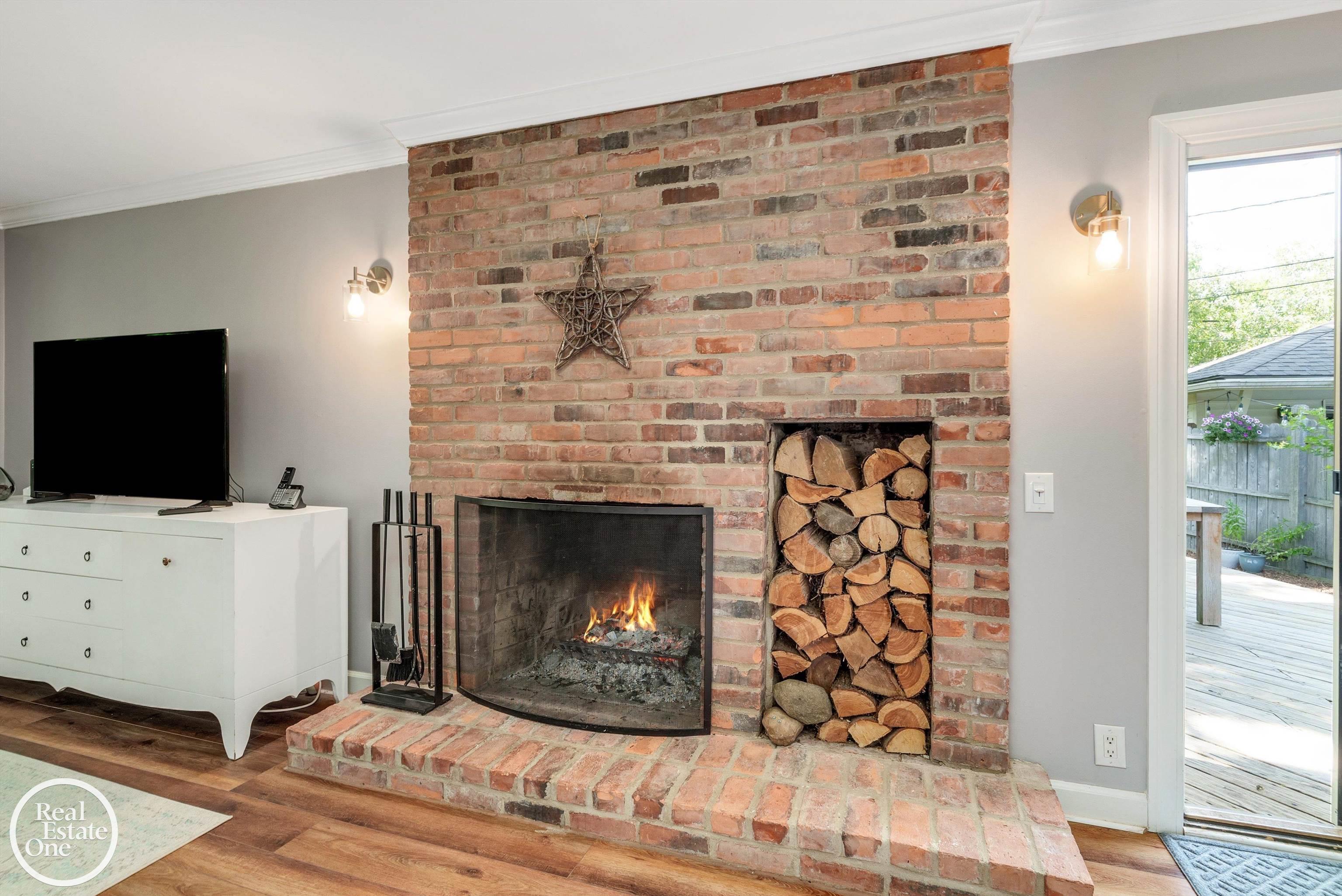 1088 TORREY ROAD