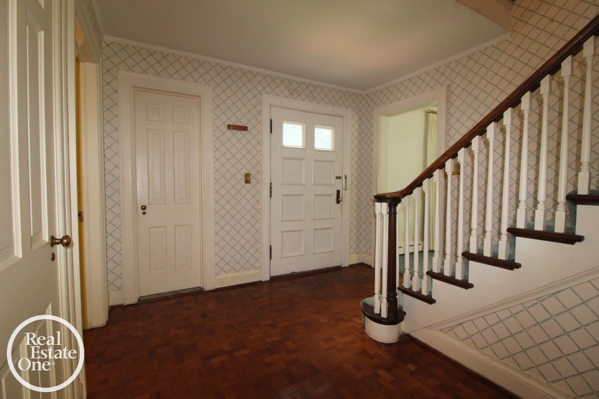 93 Moran RD