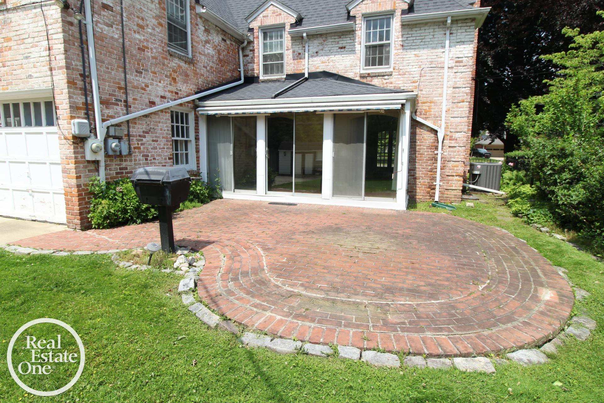 93 Moran RD