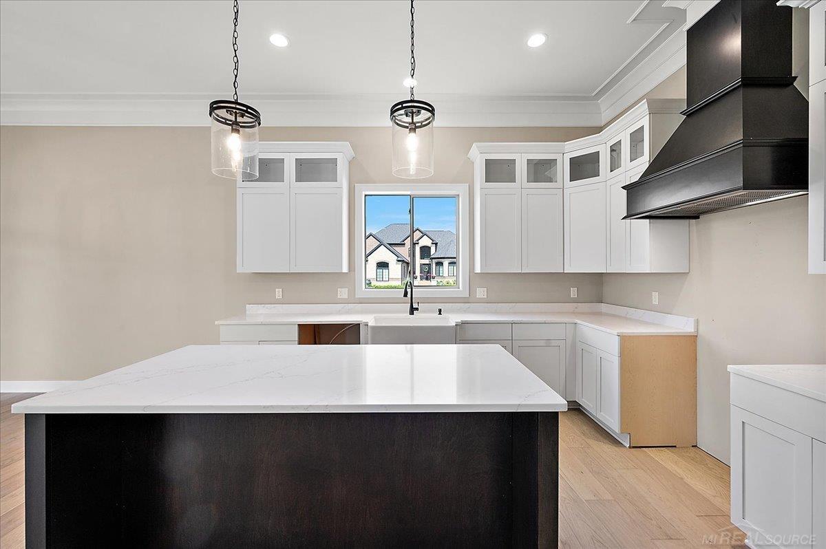 56753 Via Carlotta Street