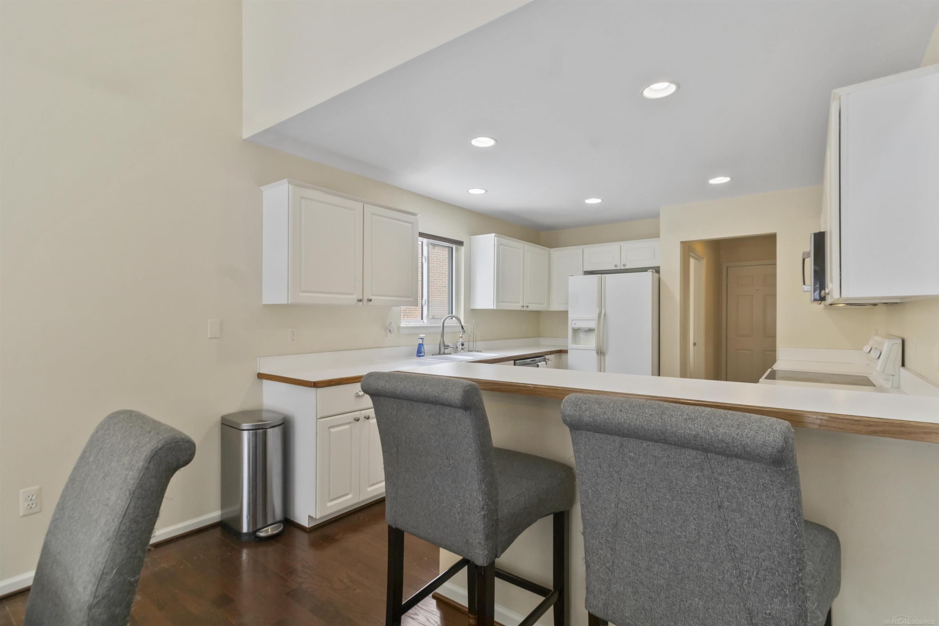 1230 Churchill Circle