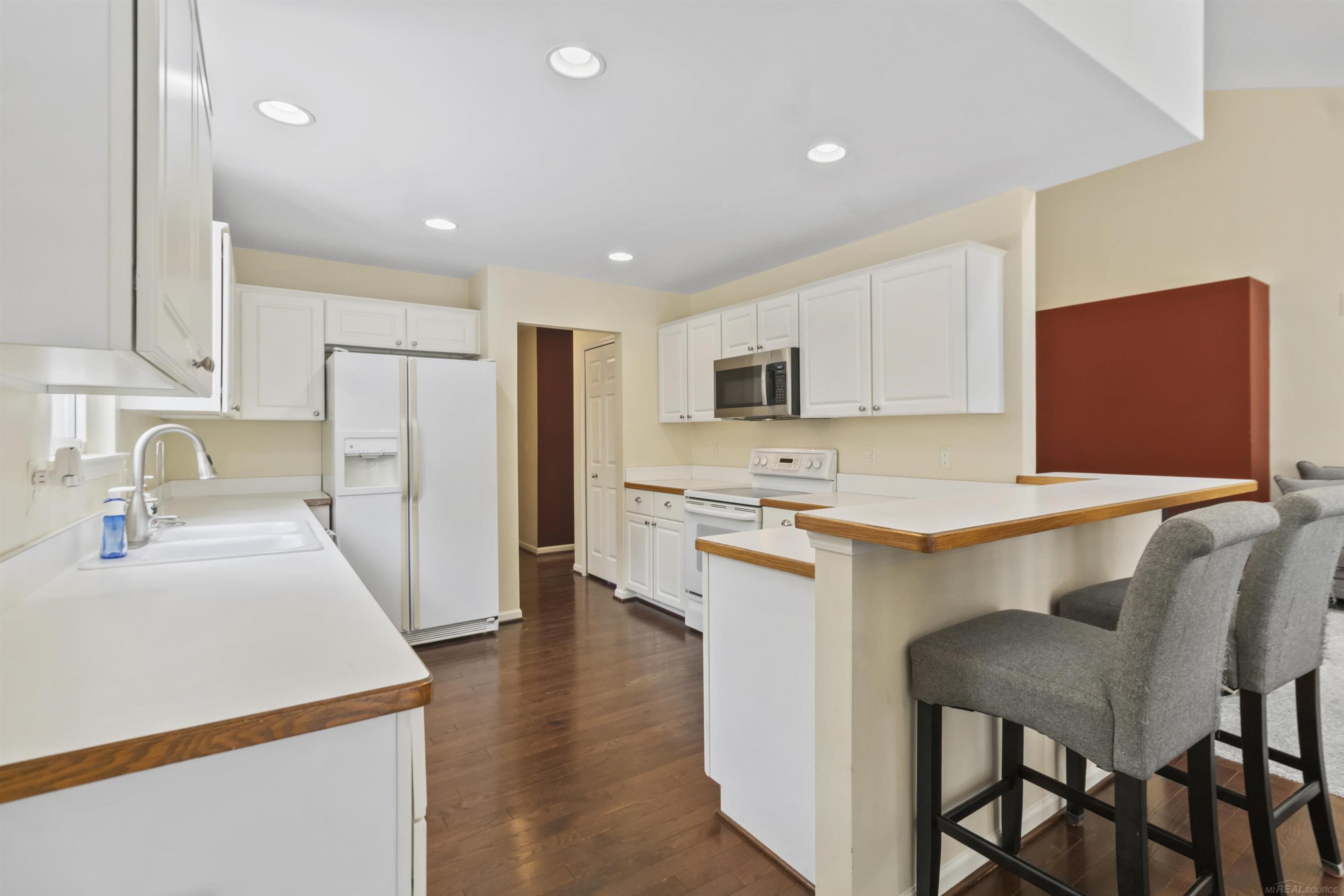 1230 Churchill Circle