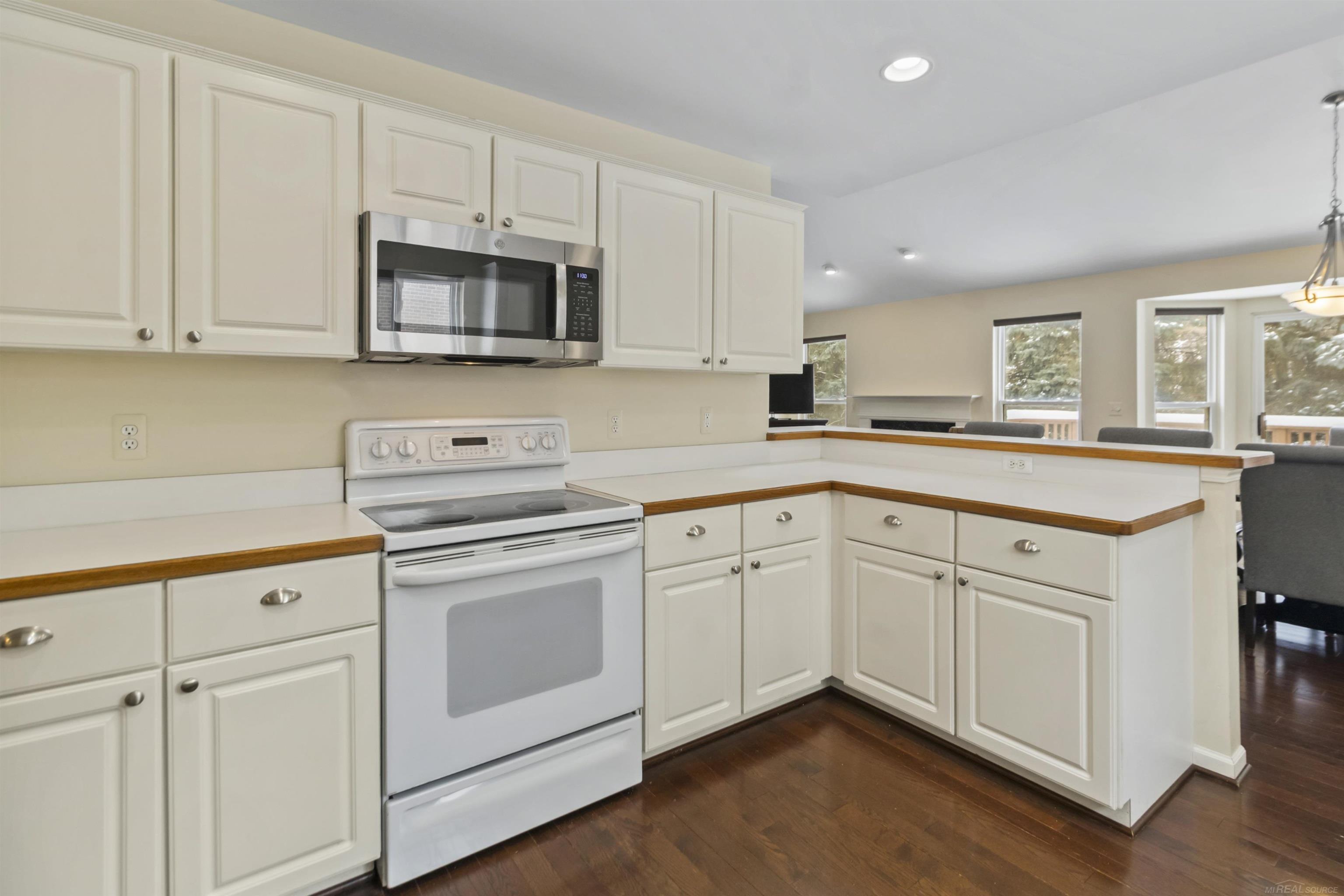 1230 Churchill Circle