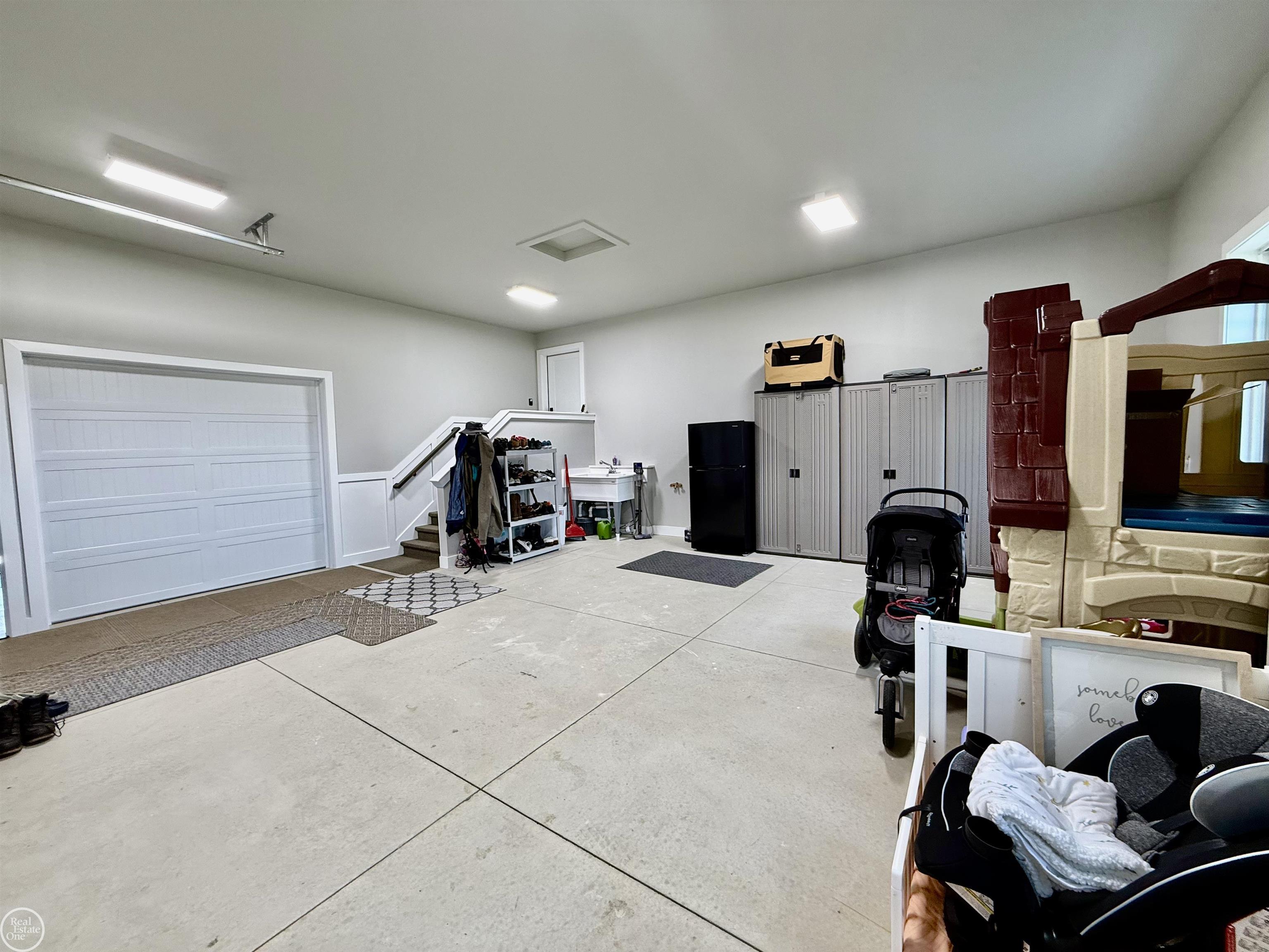 1538 Ashley LN