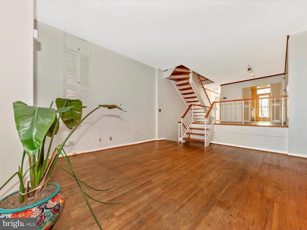 200 M STREET SW Unit: 36