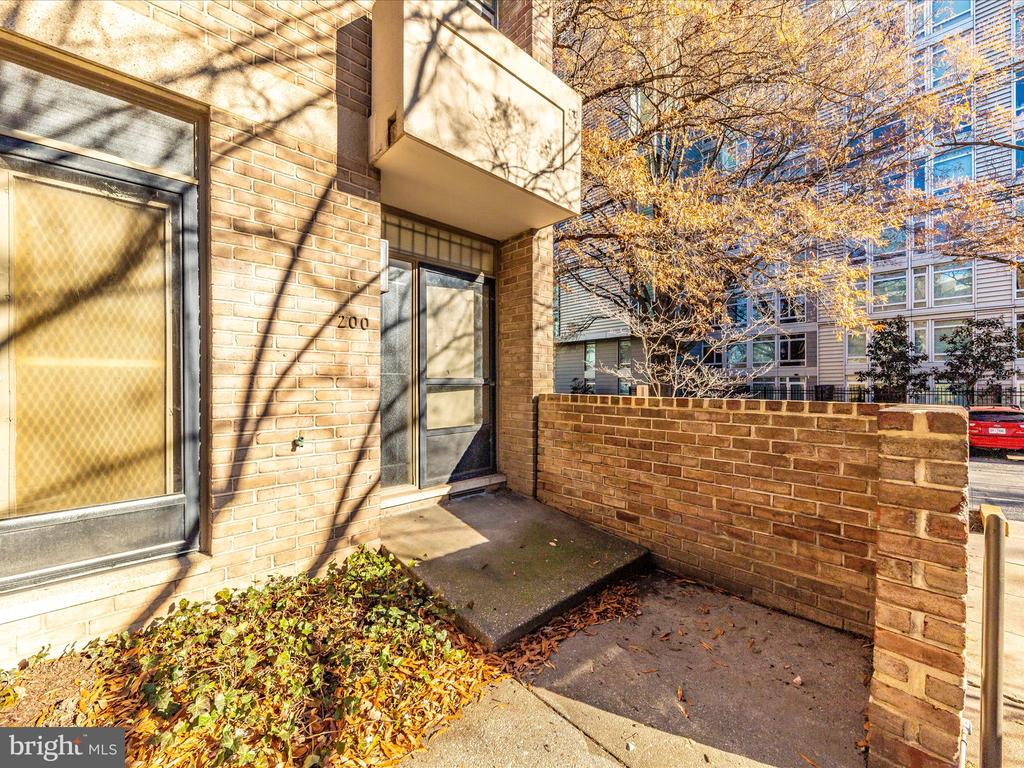 200 M STREET SW Unit: 36