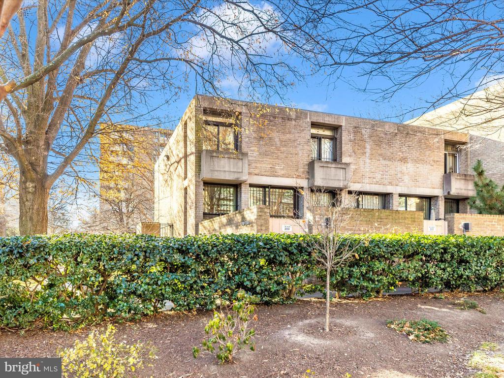 200 M STREET SW Unit: 36